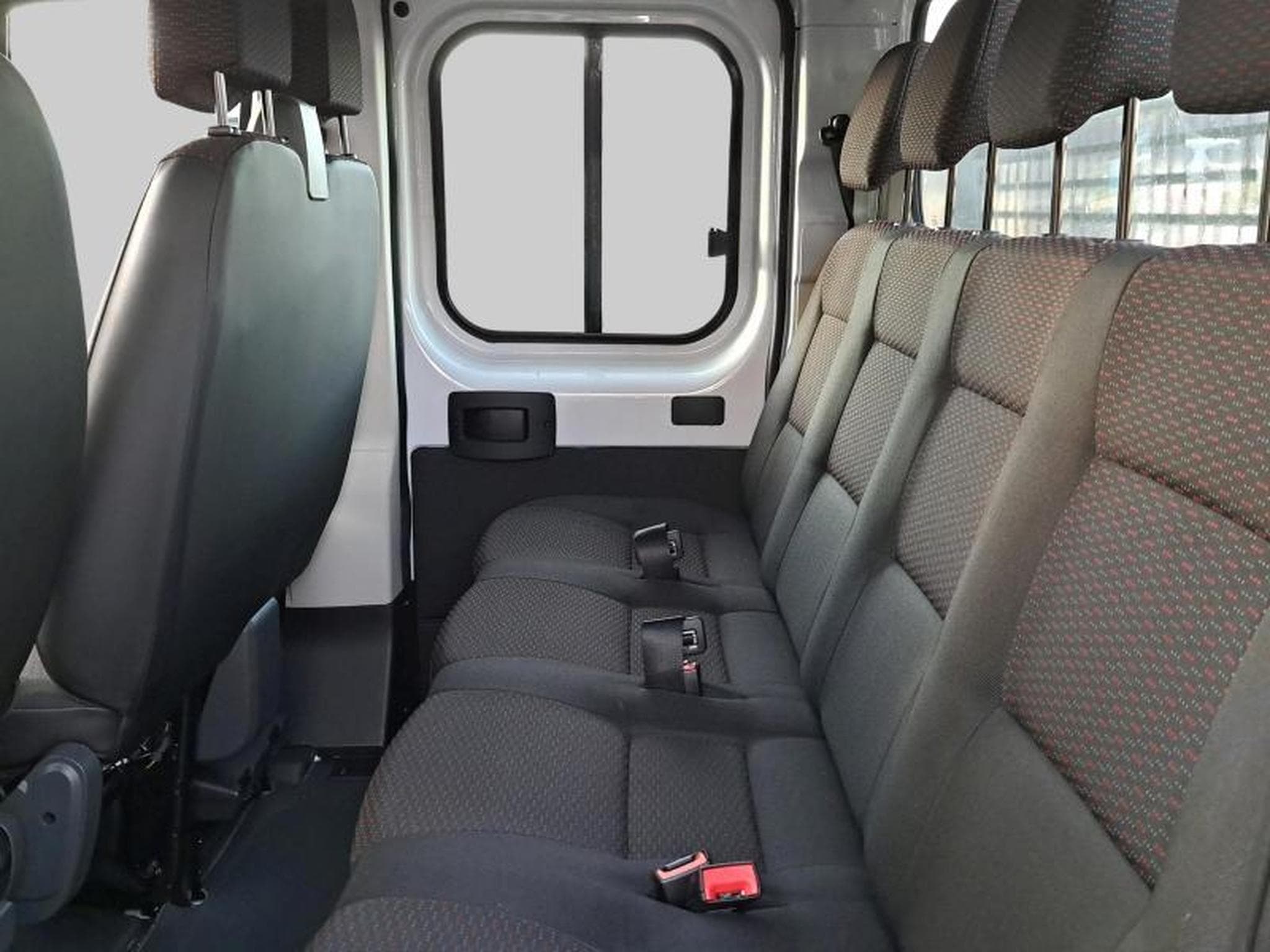 Peugeot Boxer Plateau DC 435 L4 (2024) - Foto 12
