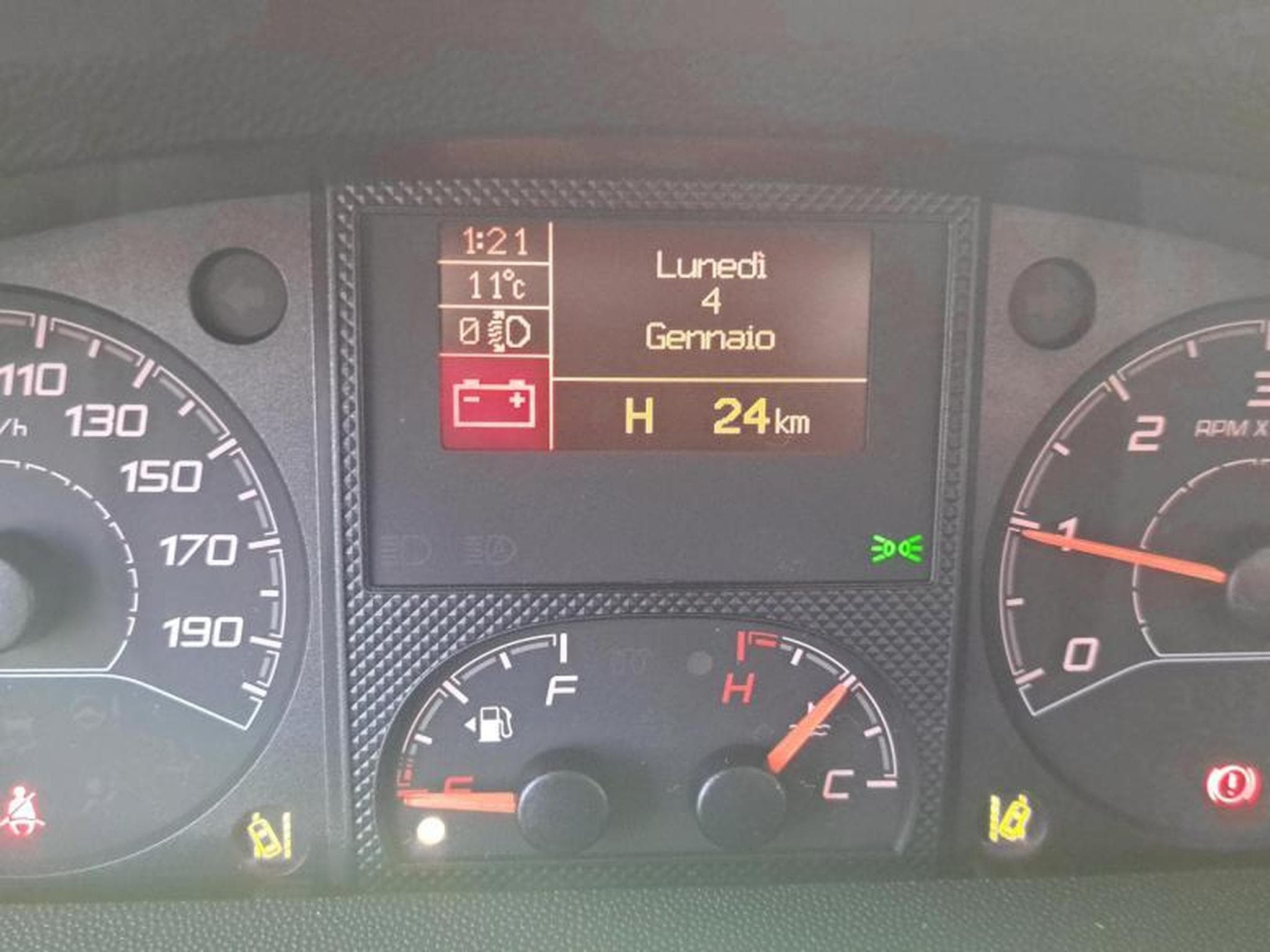 Peugeot Boxer Plateau DC 435 L4 (2024) - Foto 15