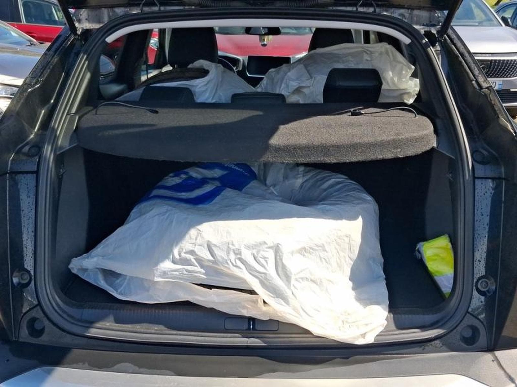 PEUGEOT 2008 1.2 PureTech 130ch S&S Allure Pack EAT8 (2021) - Foto 8