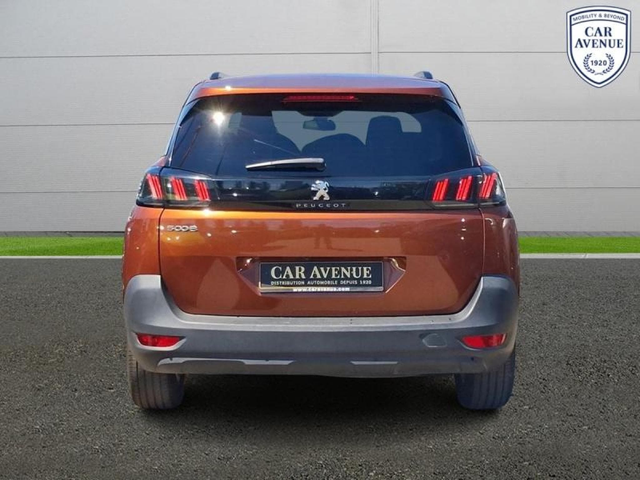 PEUGEOT 5008 1.5 BlueHDi 130ch S&S Style (2022) - Foto 4