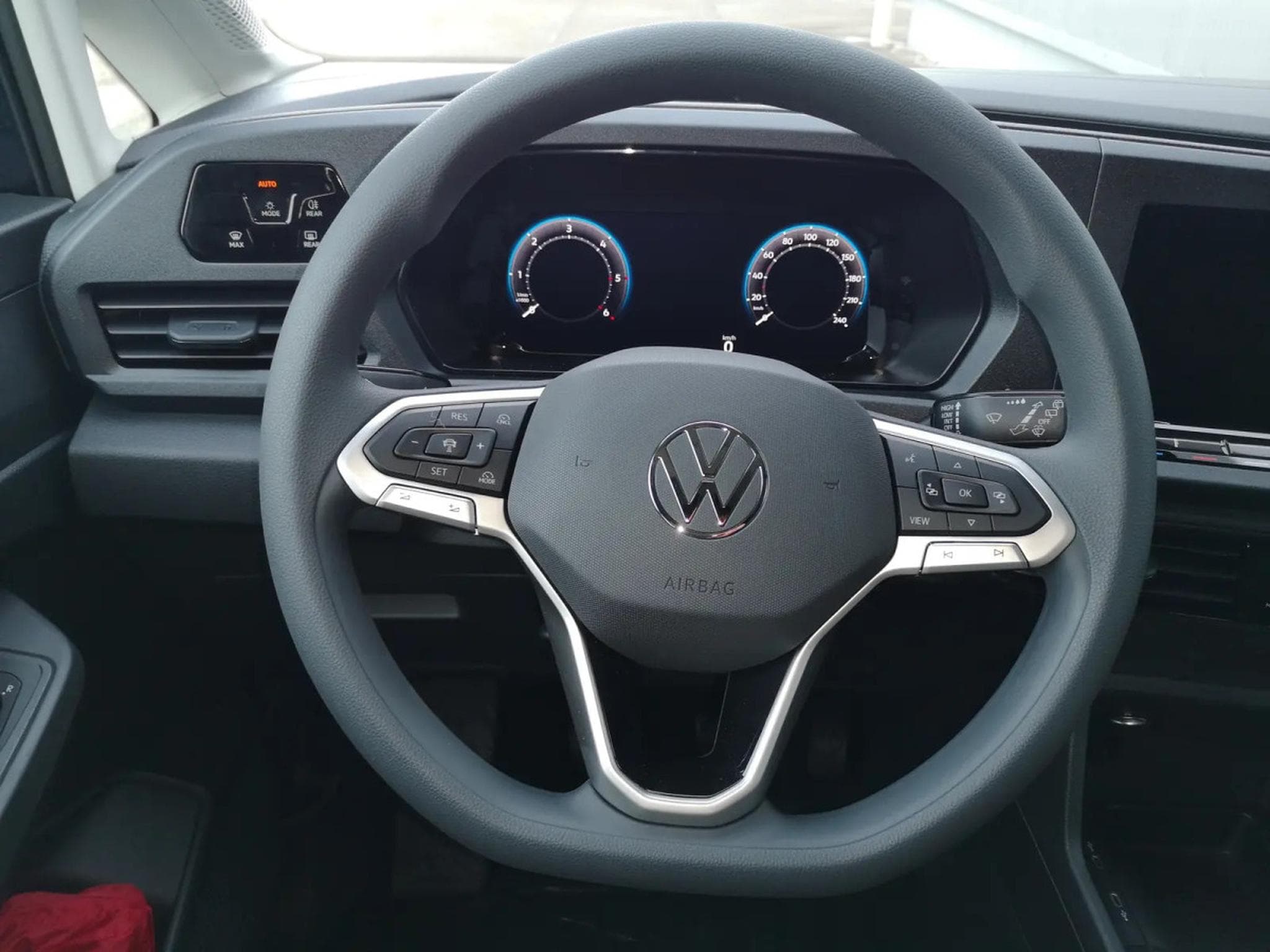 VW Caddy 1.5 TSI 116 (2026) - Photo 7