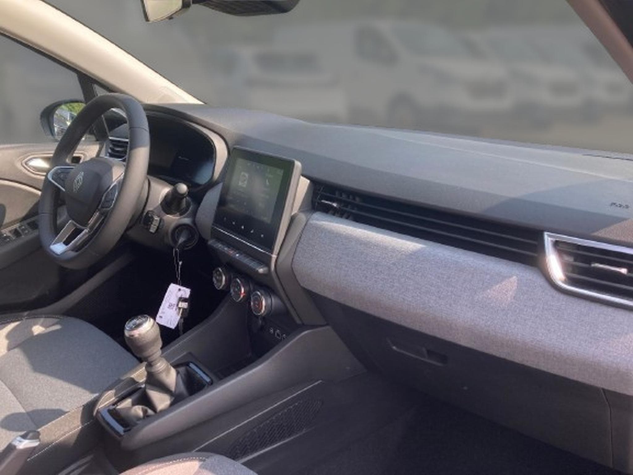 Renault Clio 1.0 TCe 90 Evolution (2025) - Photo 19