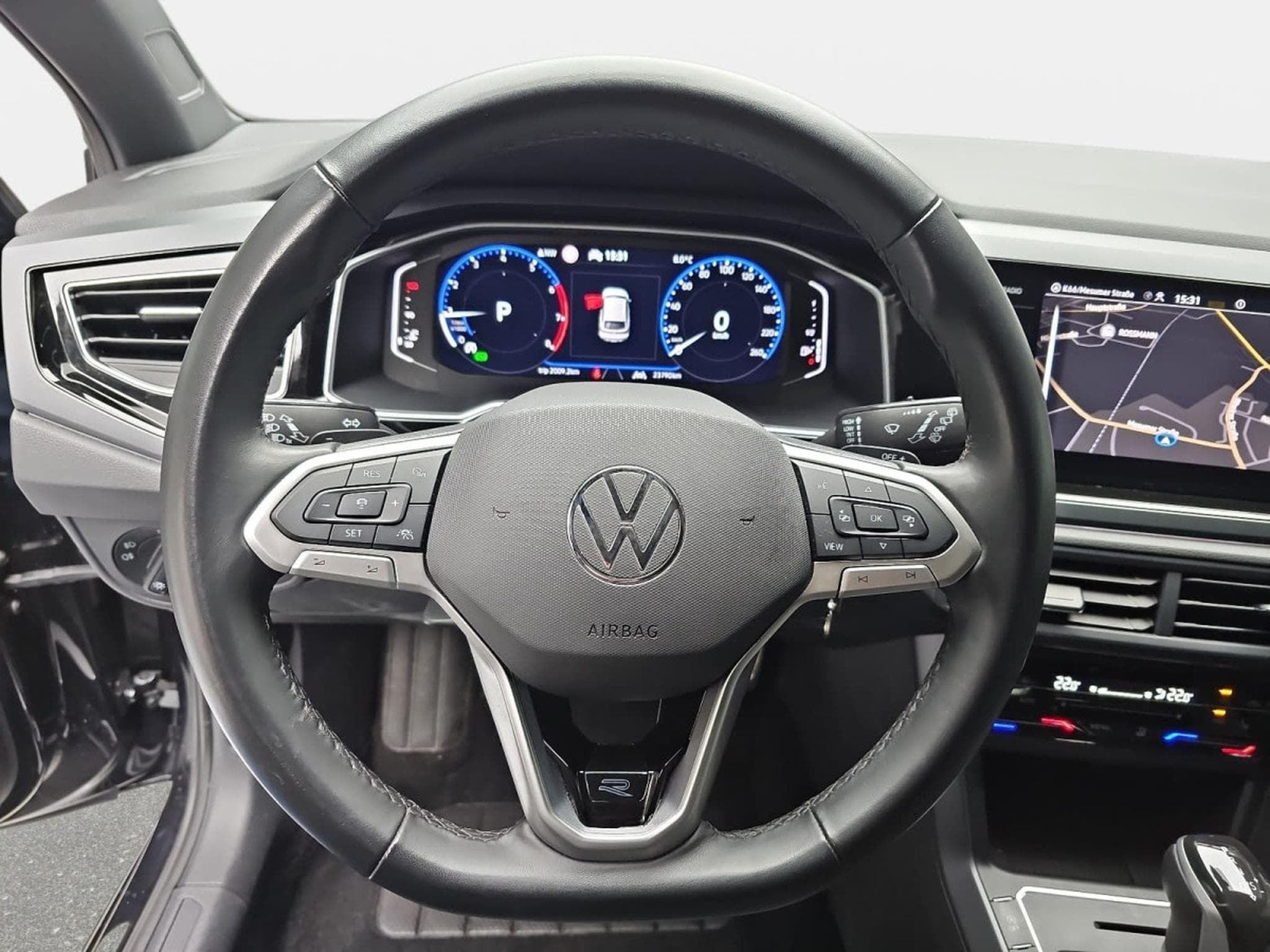 VW Taigo 1.5 TSi 150 DSG R-Line (2025) - Photo 12