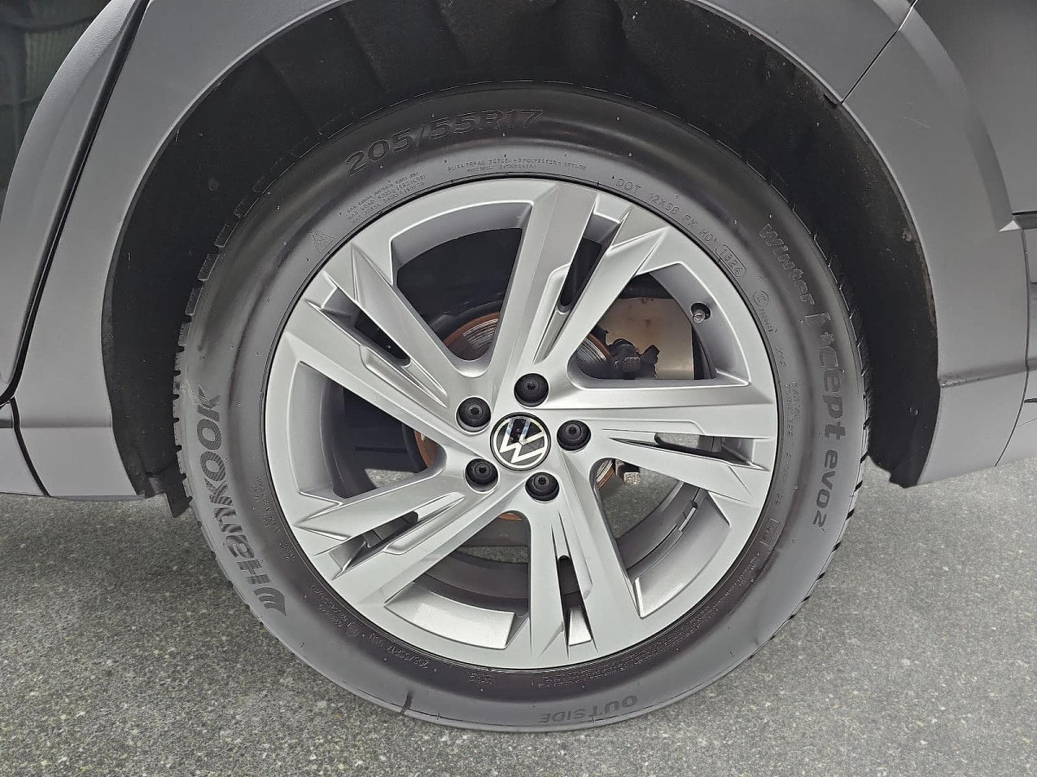 VW Taigo 1.5 TSi 150 DSG R-Line (2025) - Photo 6