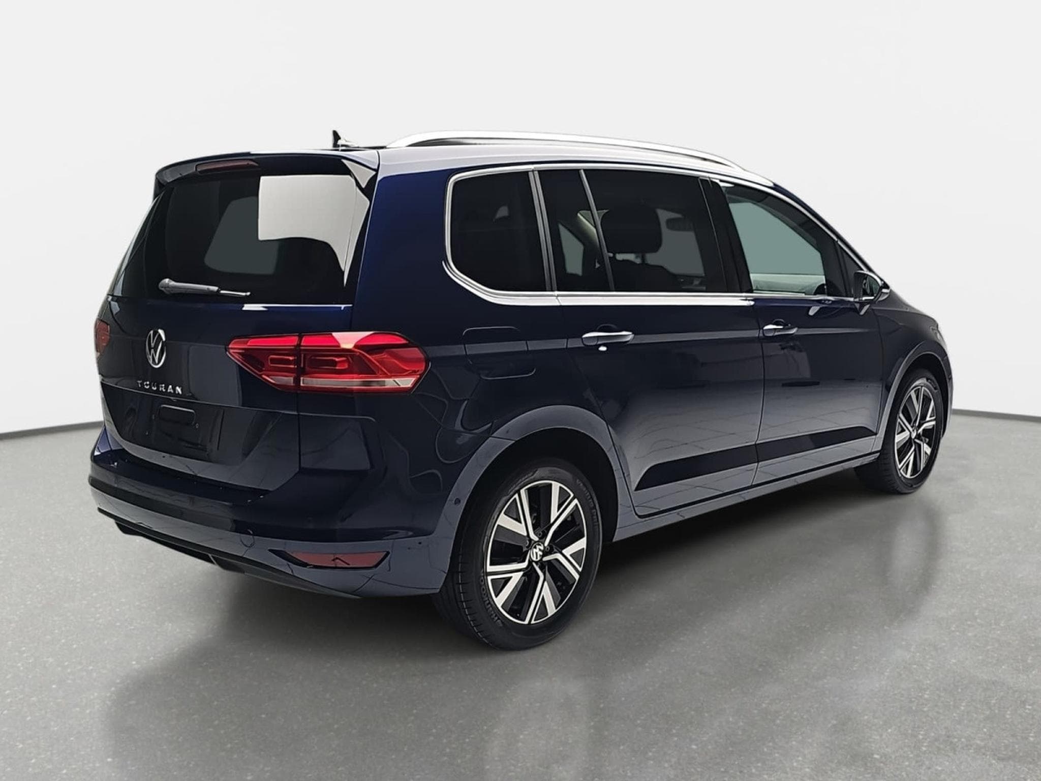VW Touran 1.5 TSI 150 DSG Confortline 7 places (2026) - Photo 4