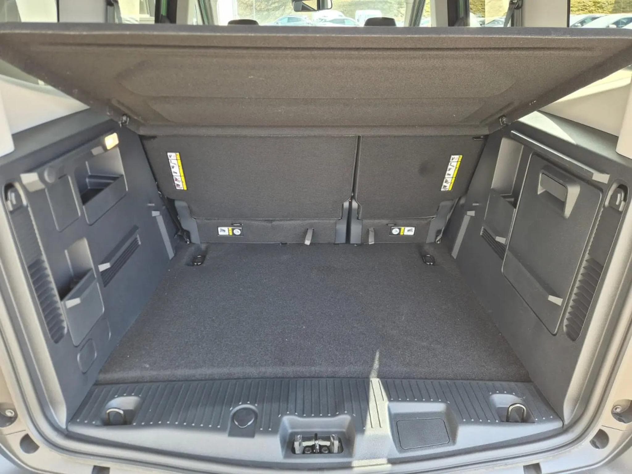 Ford Tourneo 1.0i Ecoboost 125 Active (2026) - Photo 15