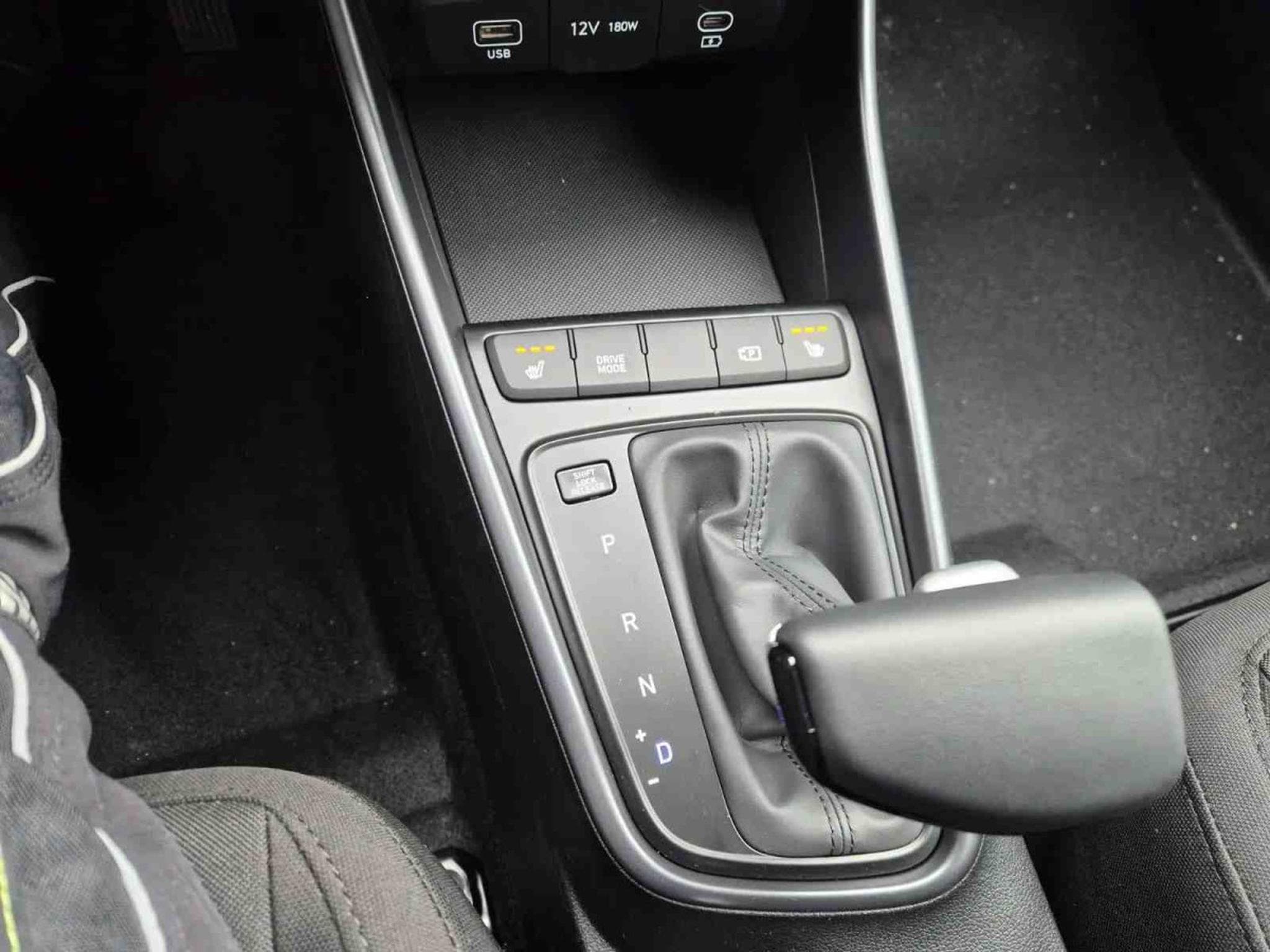 Hyundai i20 1.0T-GDI AT 90 Trend (2026) - Photo 19