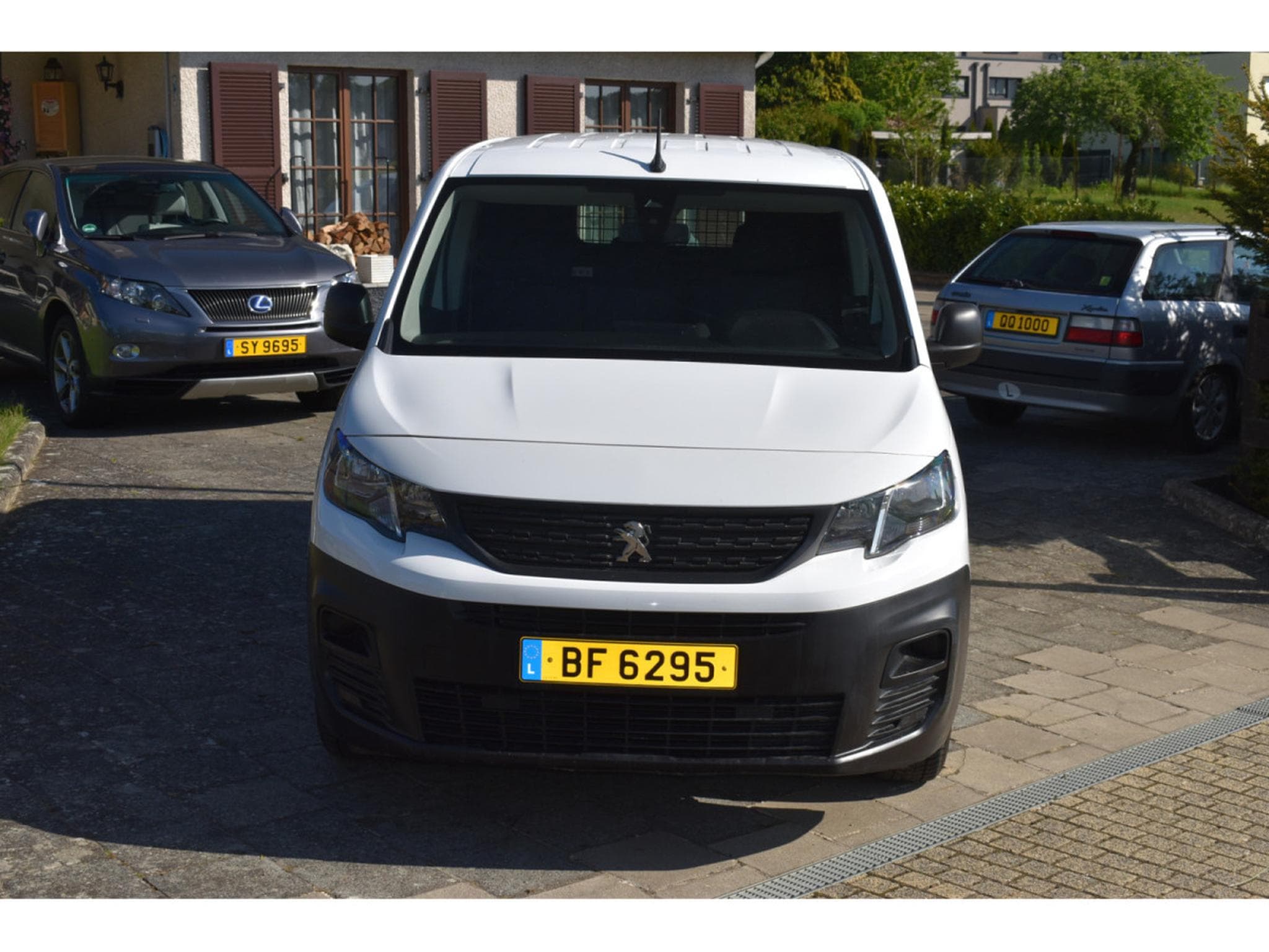Peugeot Partner 1,5 HDi Maxi 3 places 42000km (2021) - Photo 2