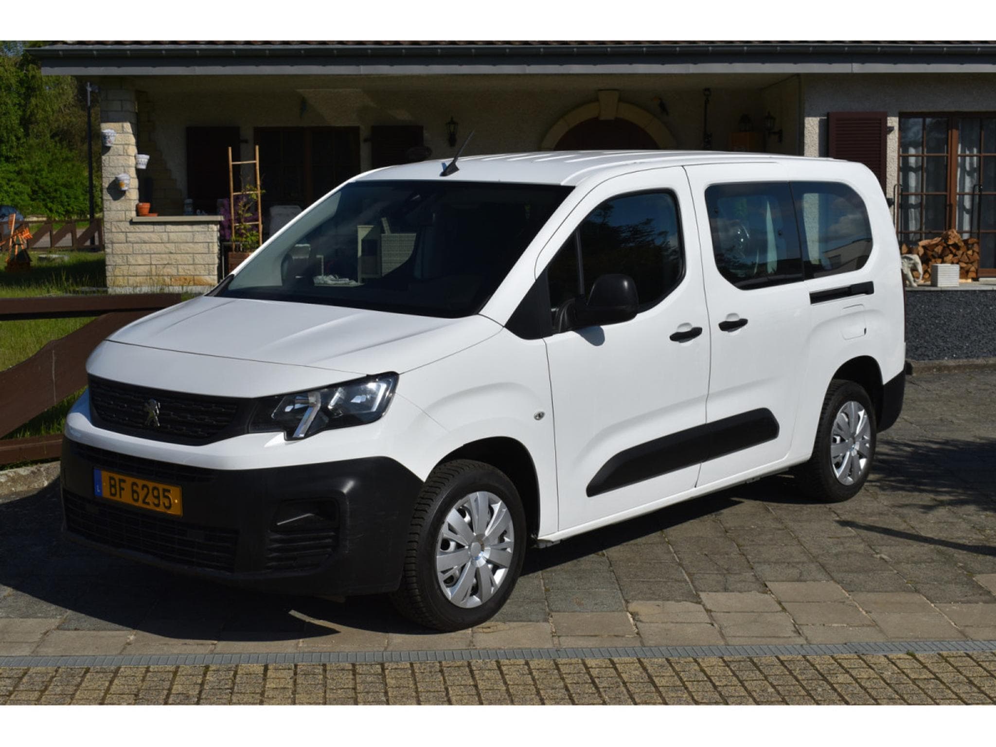 Peugeot Partner 1,5 HDi Maxi 3 places 42000km (2021) - Photo 3