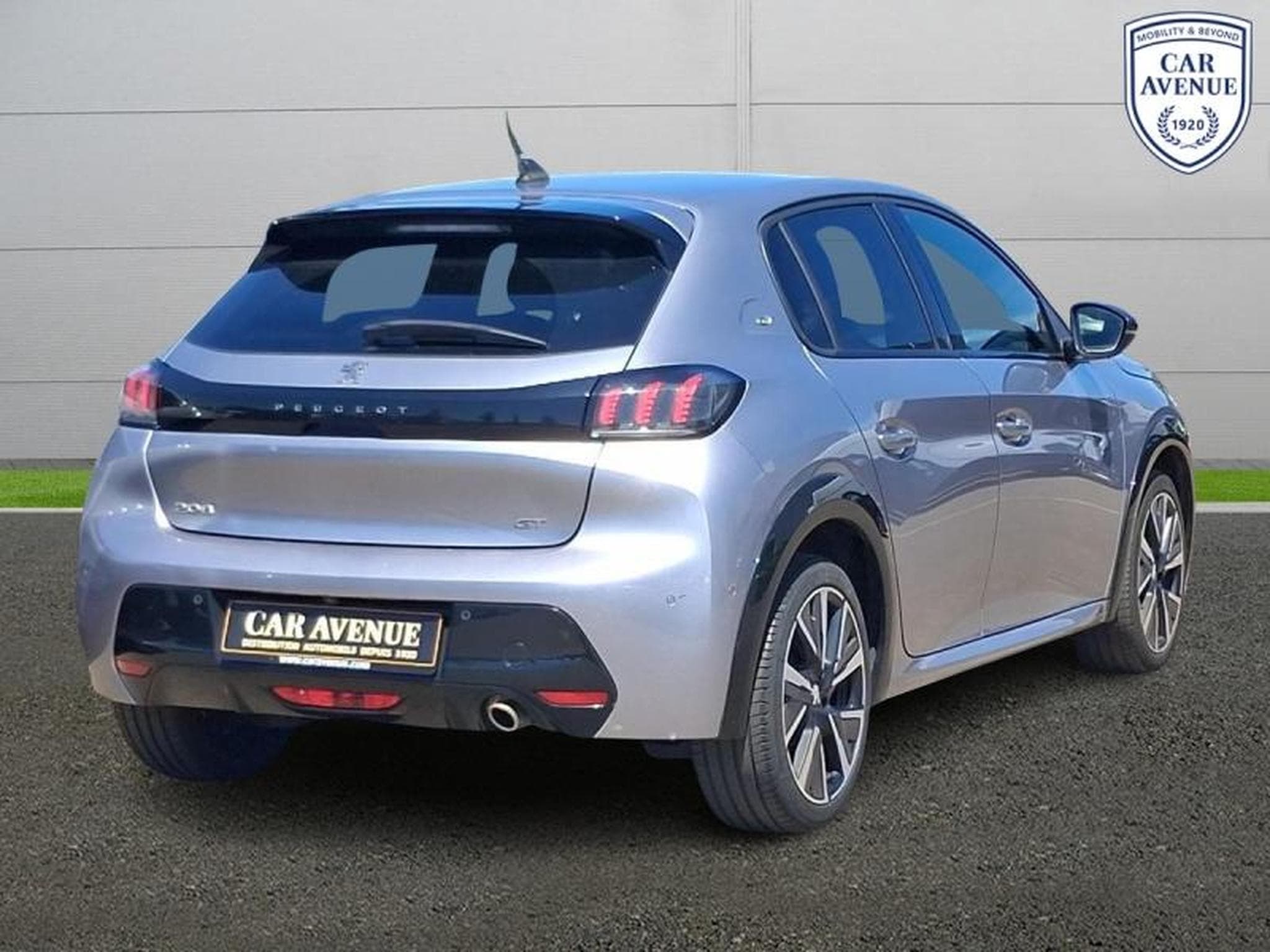PEUGEOT 208 1.2 PureTech 100ch S&S Allure (2022) - Photo 2
