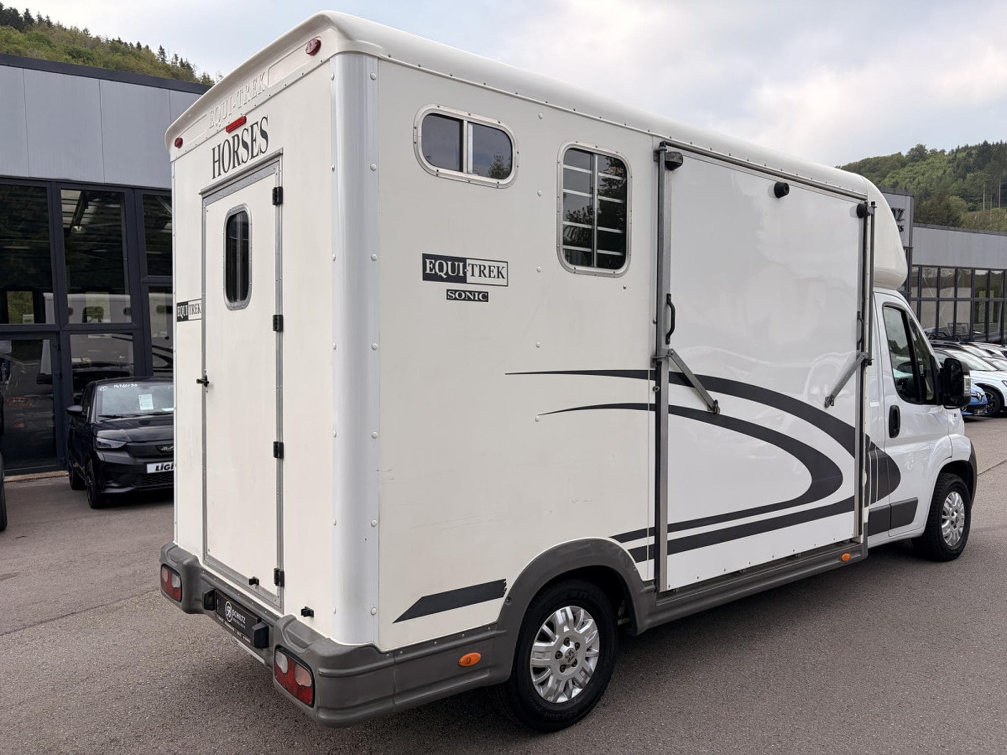 Peugeot Boxer EQUI-Treck Sonic 2 chevaux sellerie 3 places (2012) - Photo 4
