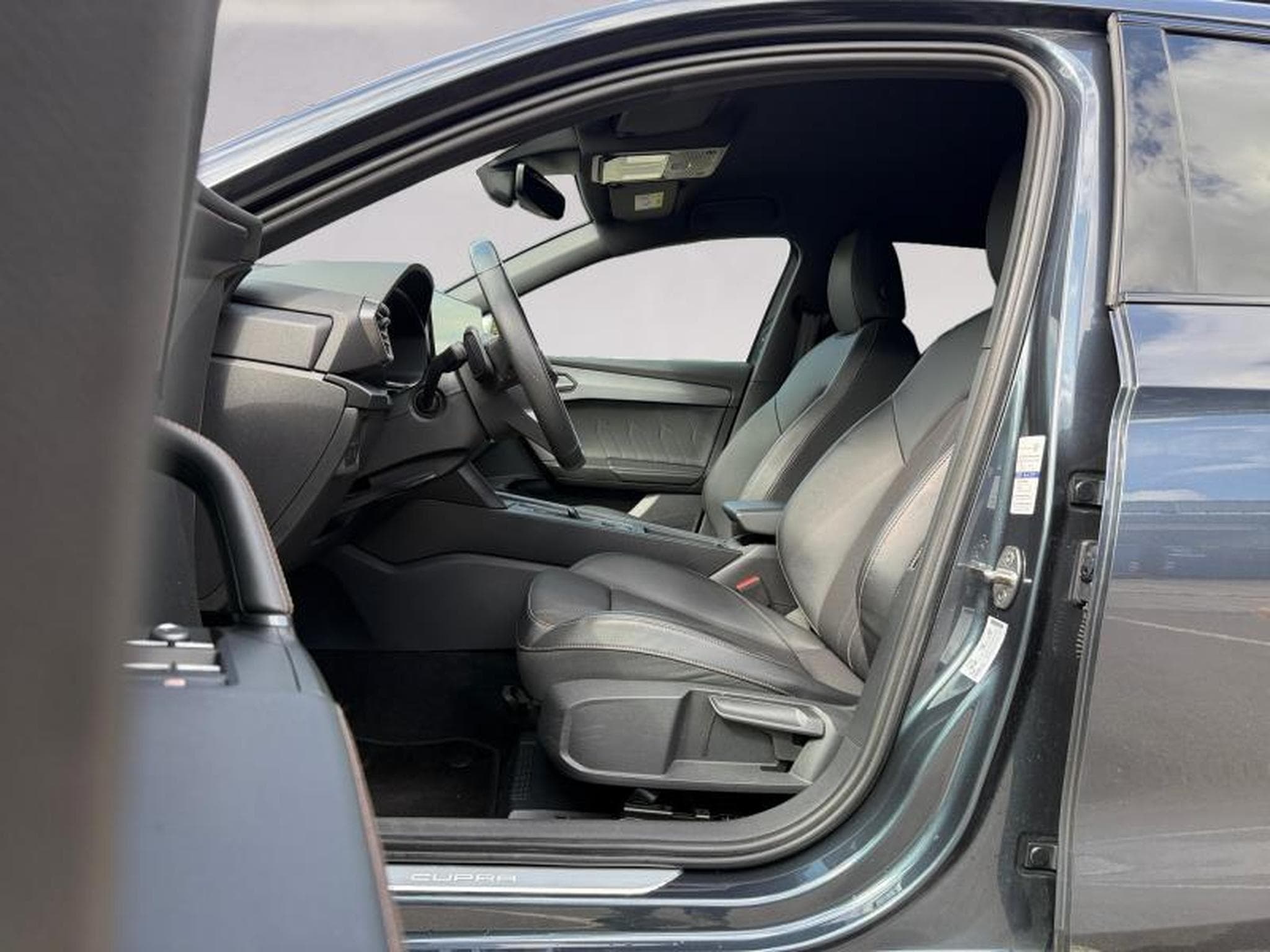 Cupra Leon Leon Sportstourer (2023) - Photo 11