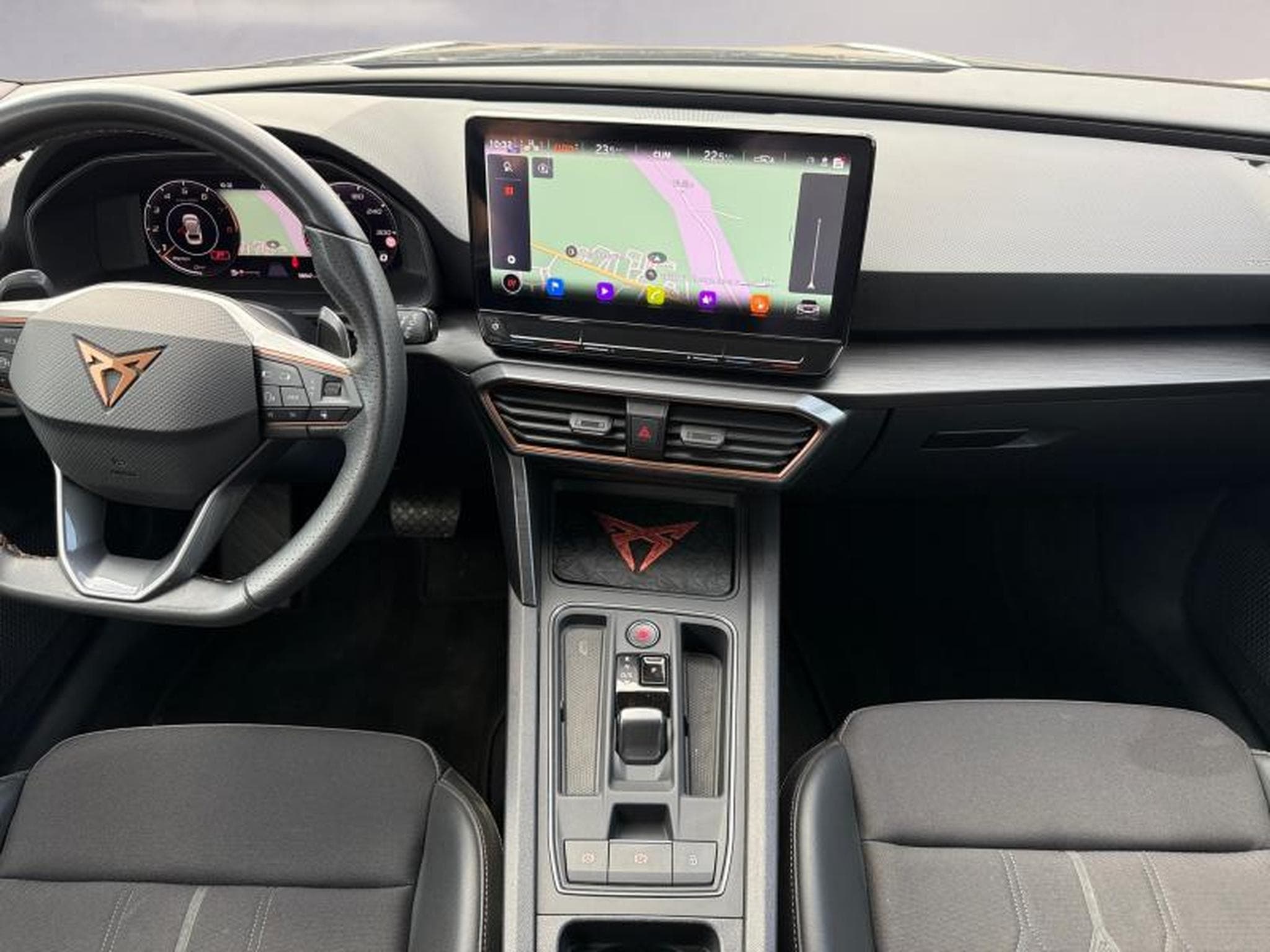Cupra Leon Leon Sportstourer (2023) - Photo 8