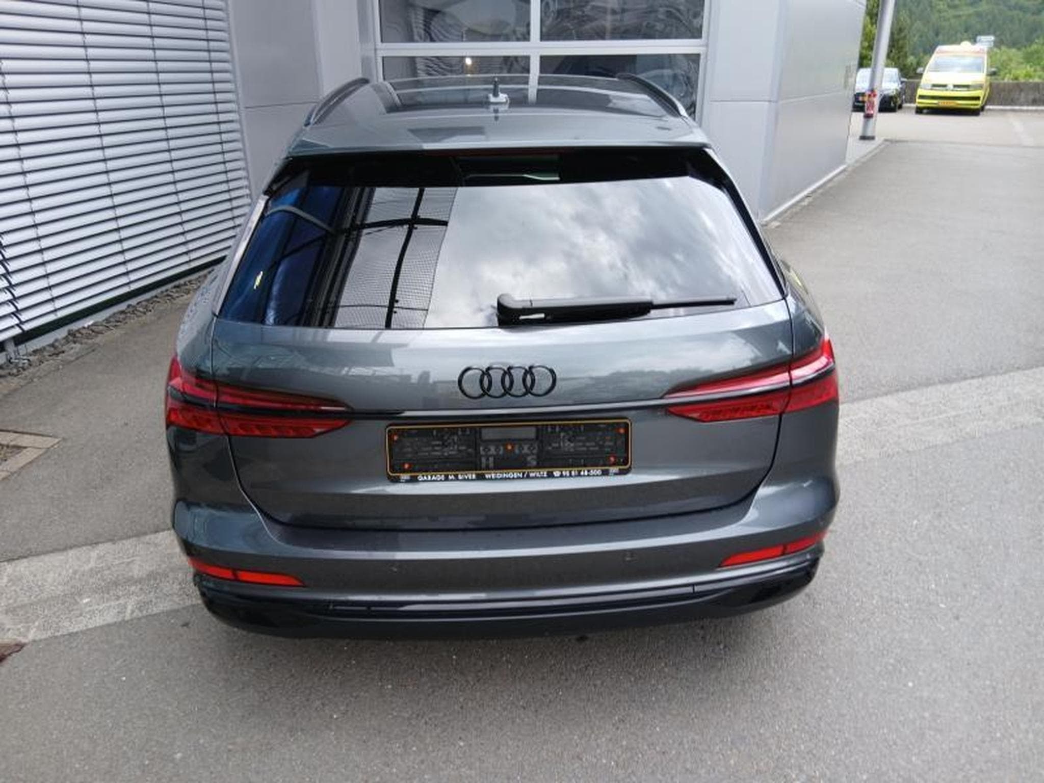 Audi A6 Avant S-line 40 TDI s-tronic (2025) - Photo 6