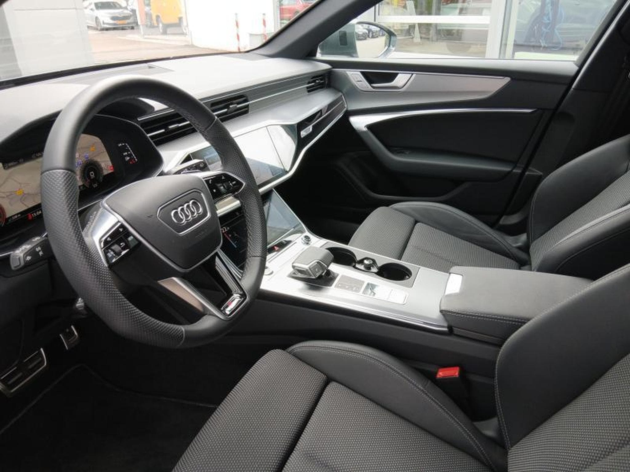 Audi A6 Avant S-line 40 TDI s-tronic (2025) - Photo 9