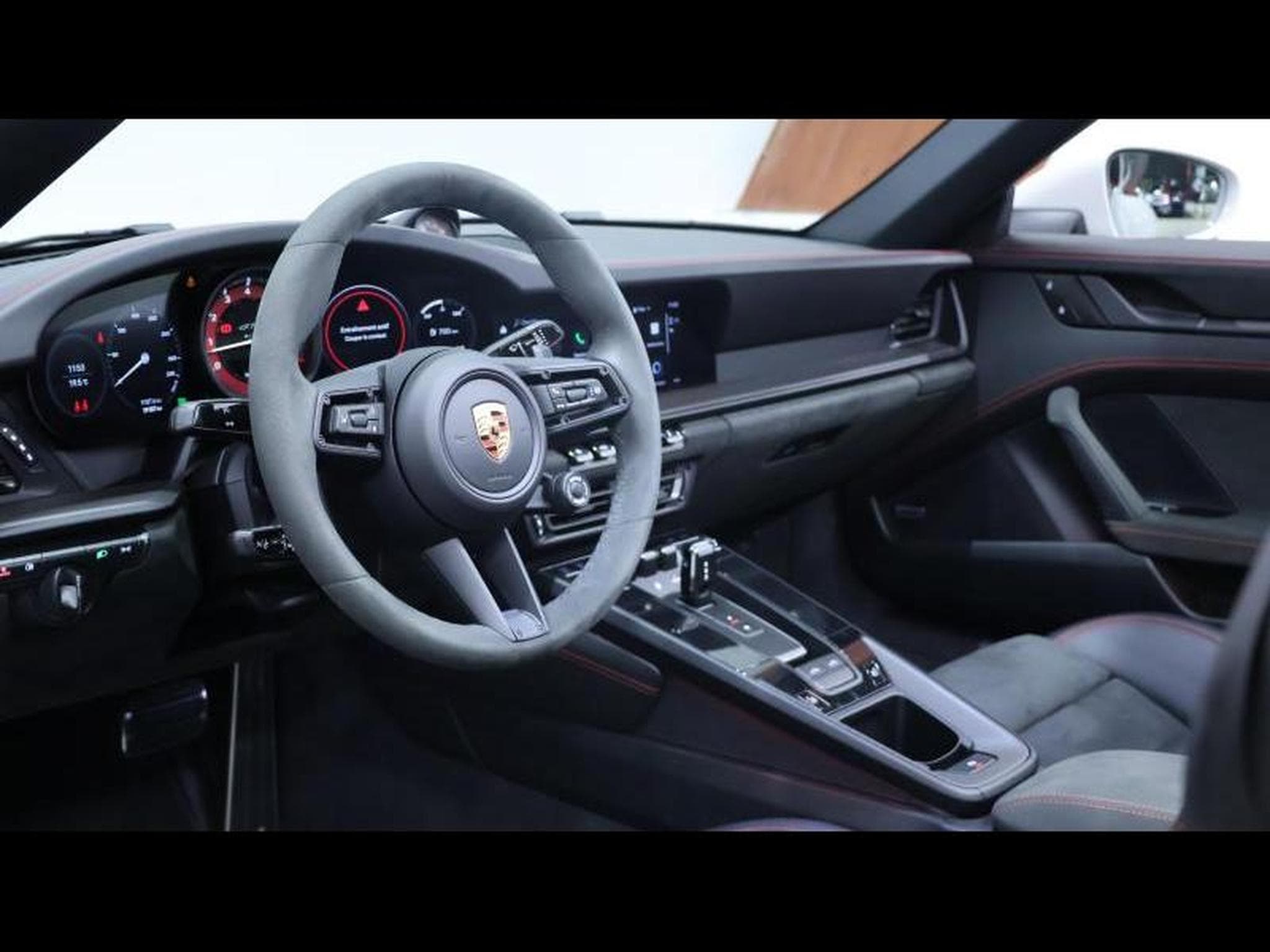 Porsche 911 Targa 4 GTS PDK (2024) - Foto 18