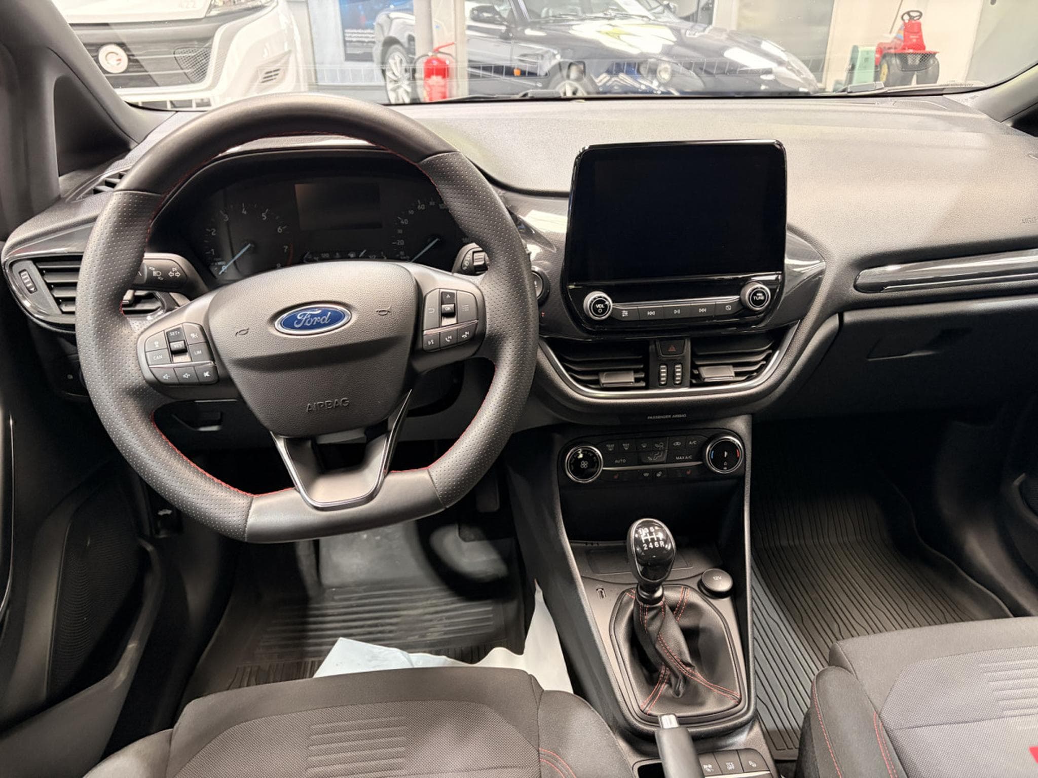 Ford Fiesta 1.0 MHEV ST Line (2022) - Photo 9