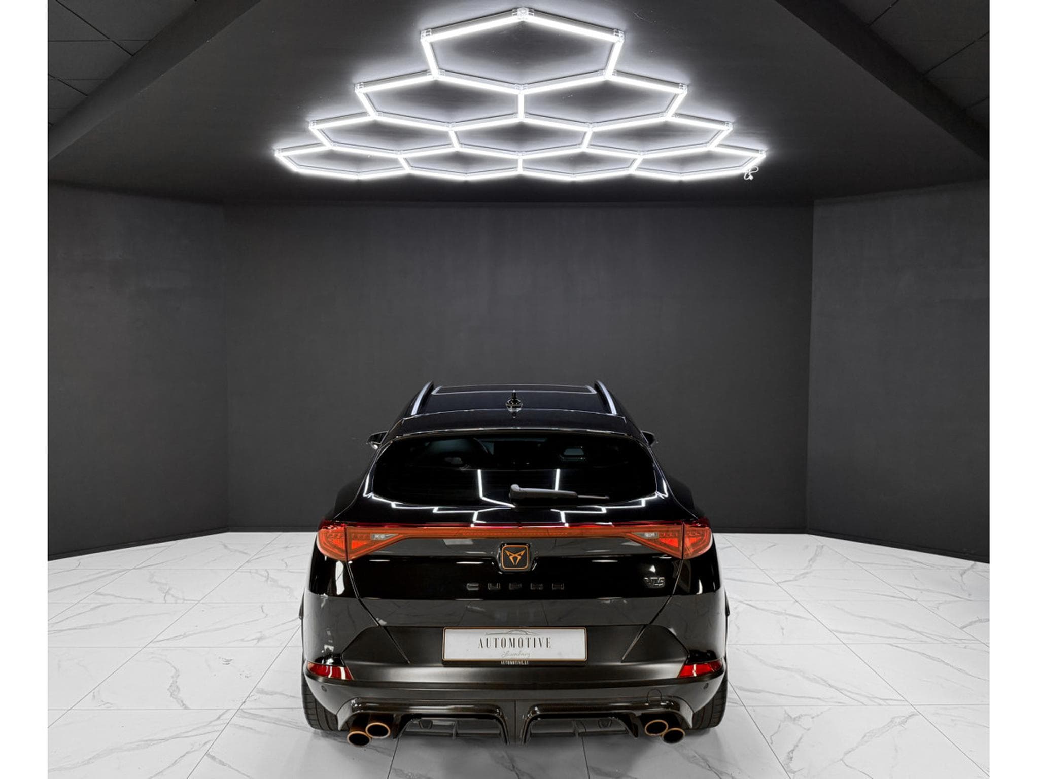 Cupra Formentor 2.5 TSI DSG 4Drive Cupra / MATRIX / PANO / 360° (2024) - Photo 4