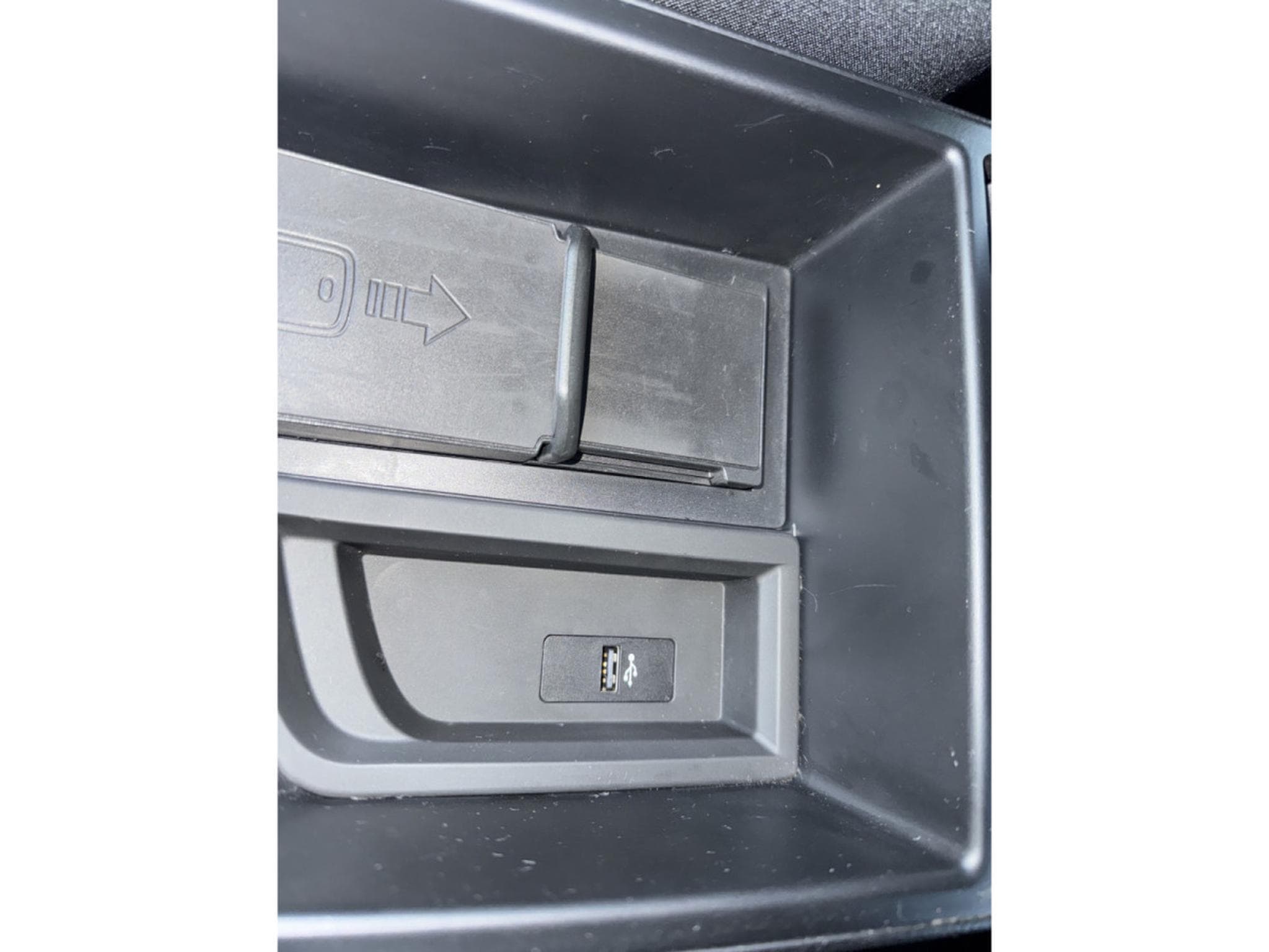 BMW 118 DA 150 PACK M AUTO (2019) - Photo 18