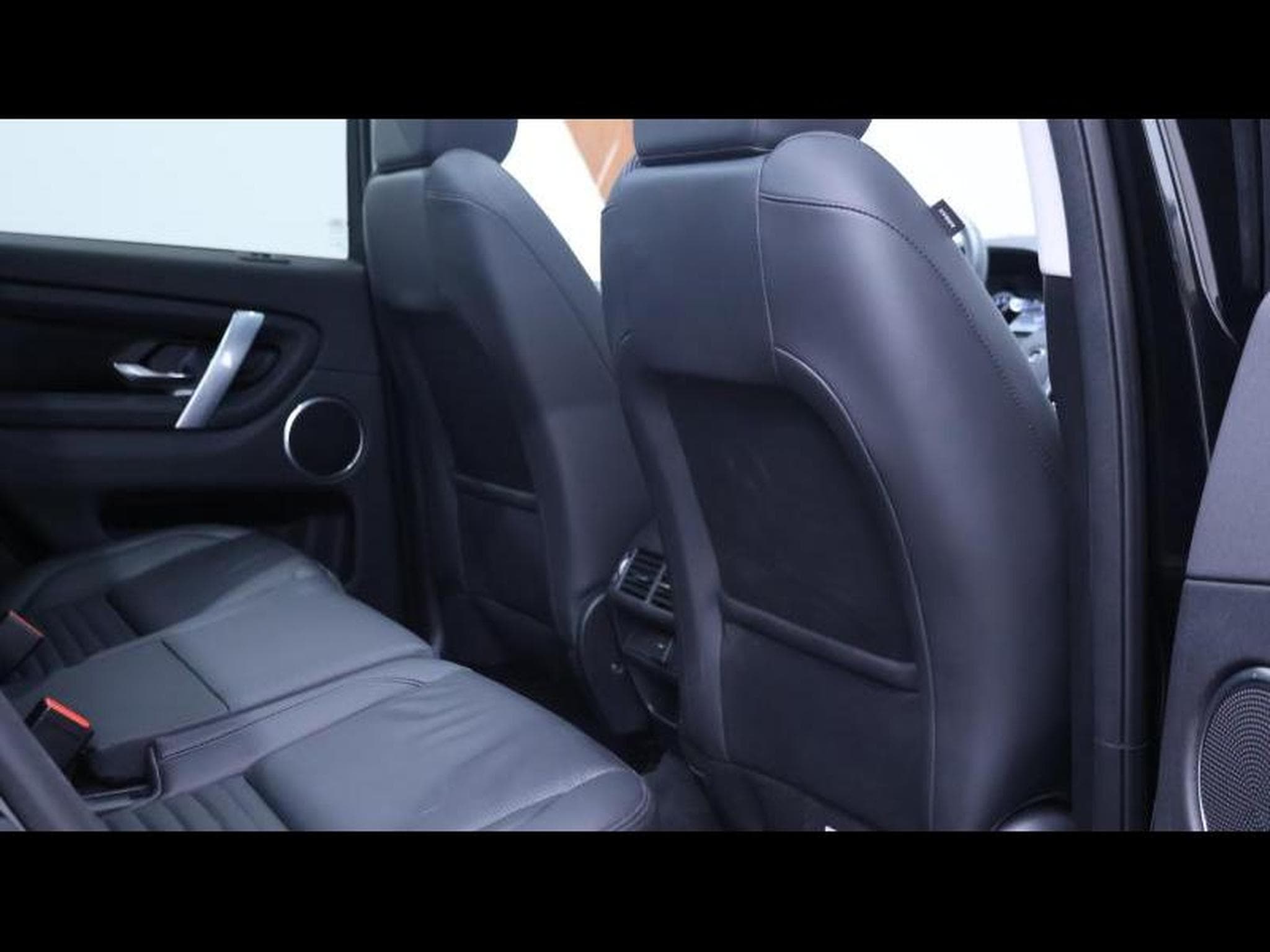 Land-Rover Discovery Sport D165 S Auto (2023) - Photo 13
