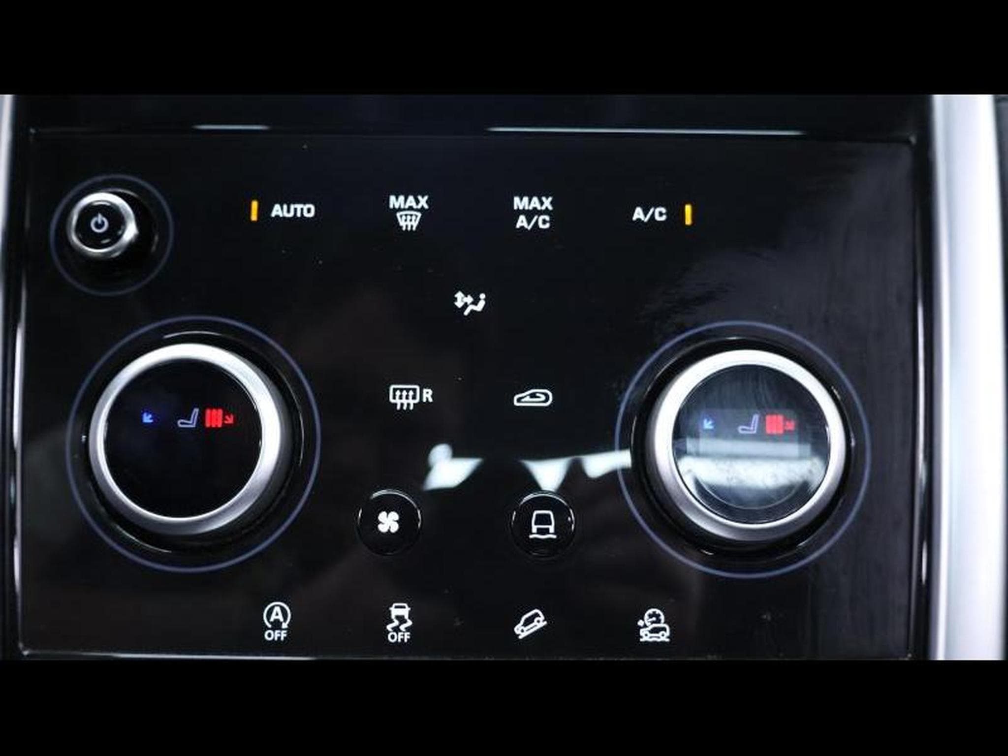 Land-Rover Discovery Sport D165 S Auto (2023) - Photo 20