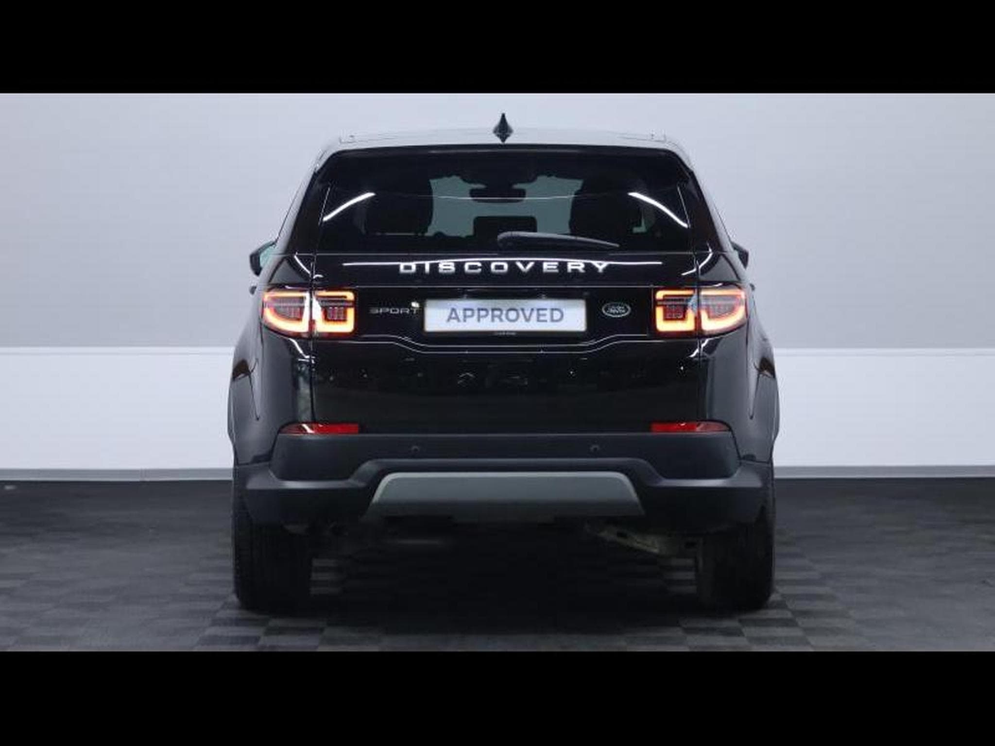 Land-Rover Discovery Sport D165 S Auto (2023) - Photo 6