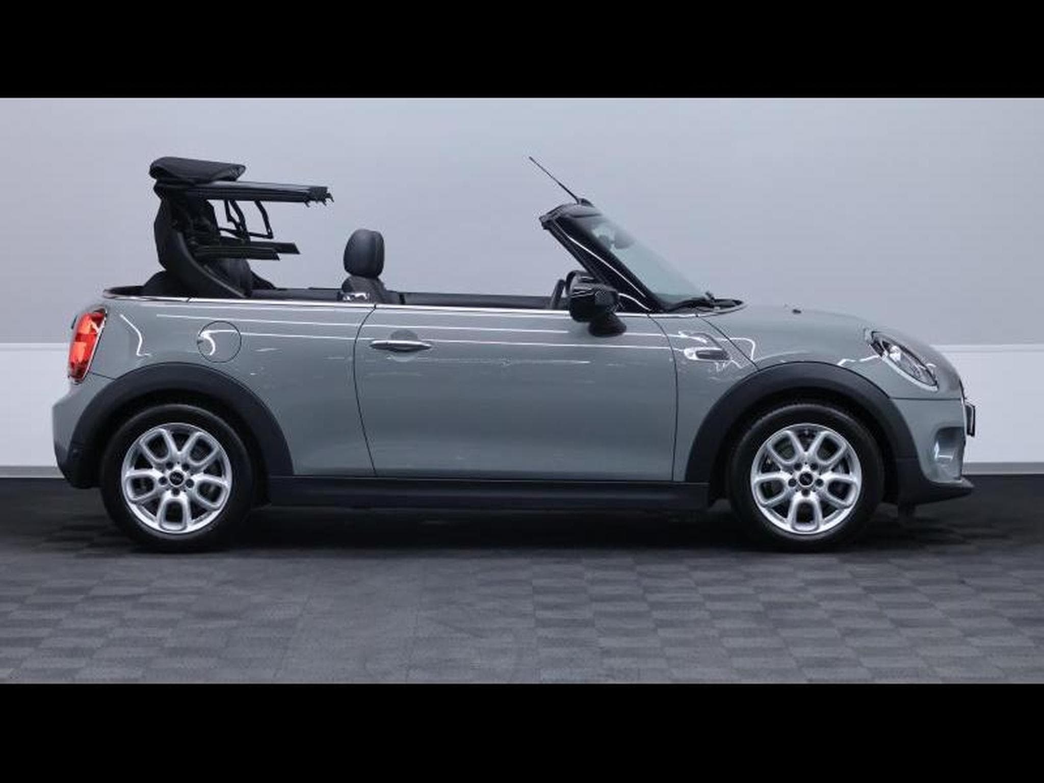 MINI Cooper cabriolet 136cv steptronic (2021) - Foto 11