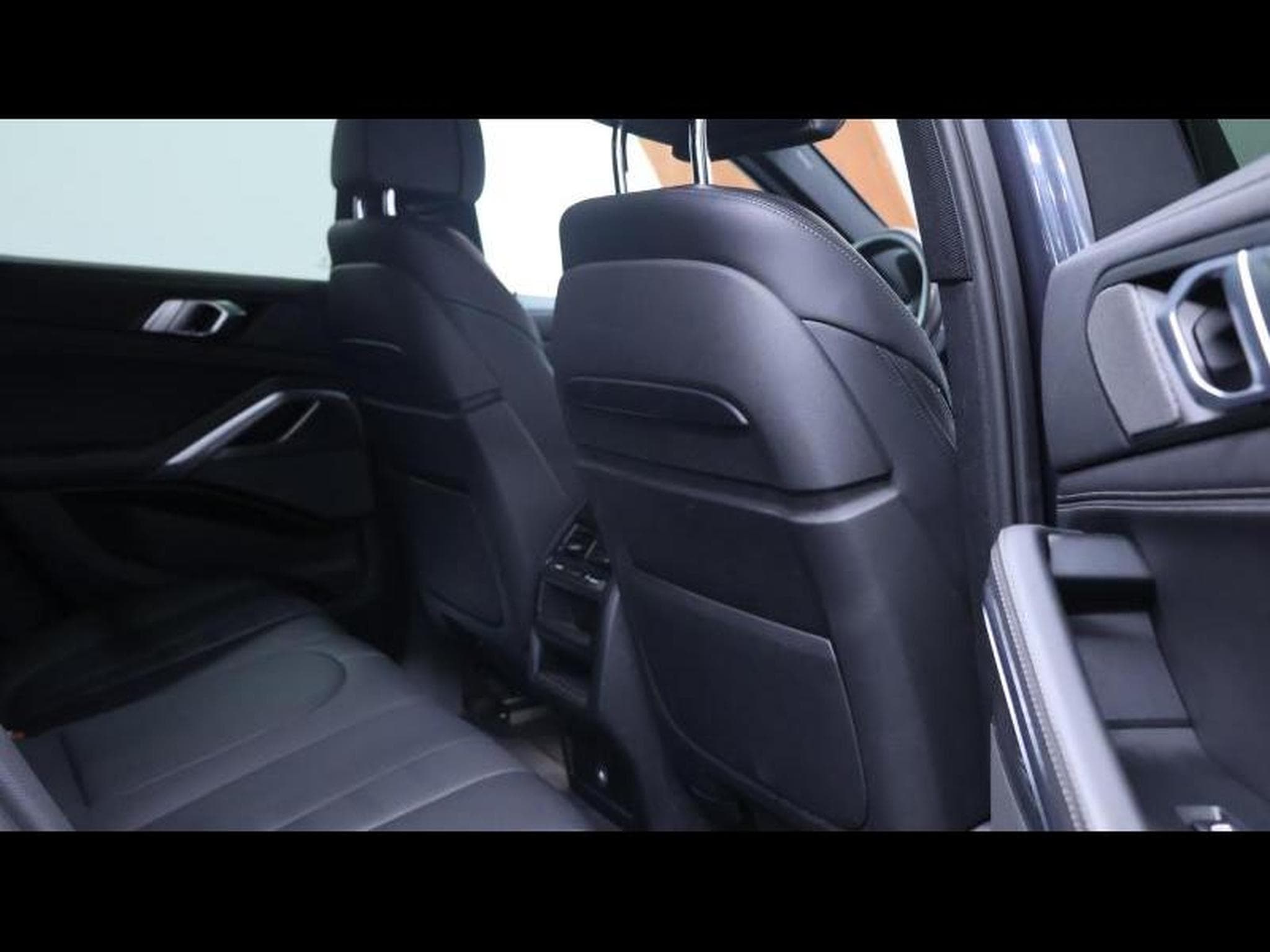 BMW X6 M50i 4.4 Twinturbo 530cv Auto (2020) - Foto 13