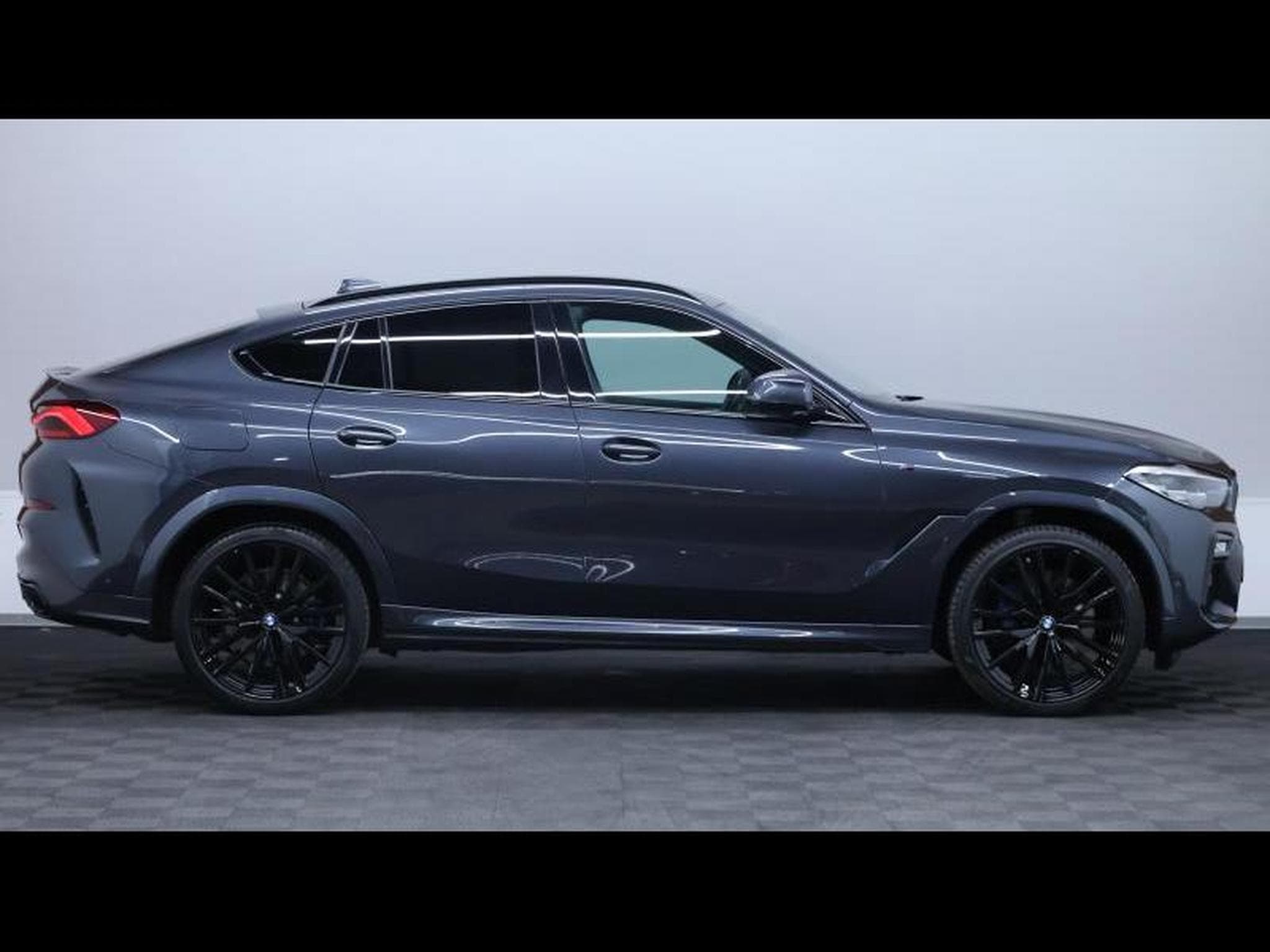 BMW X6 M50i 4.4 Twinturbo 530cv Auto (2020) - Foto 4
