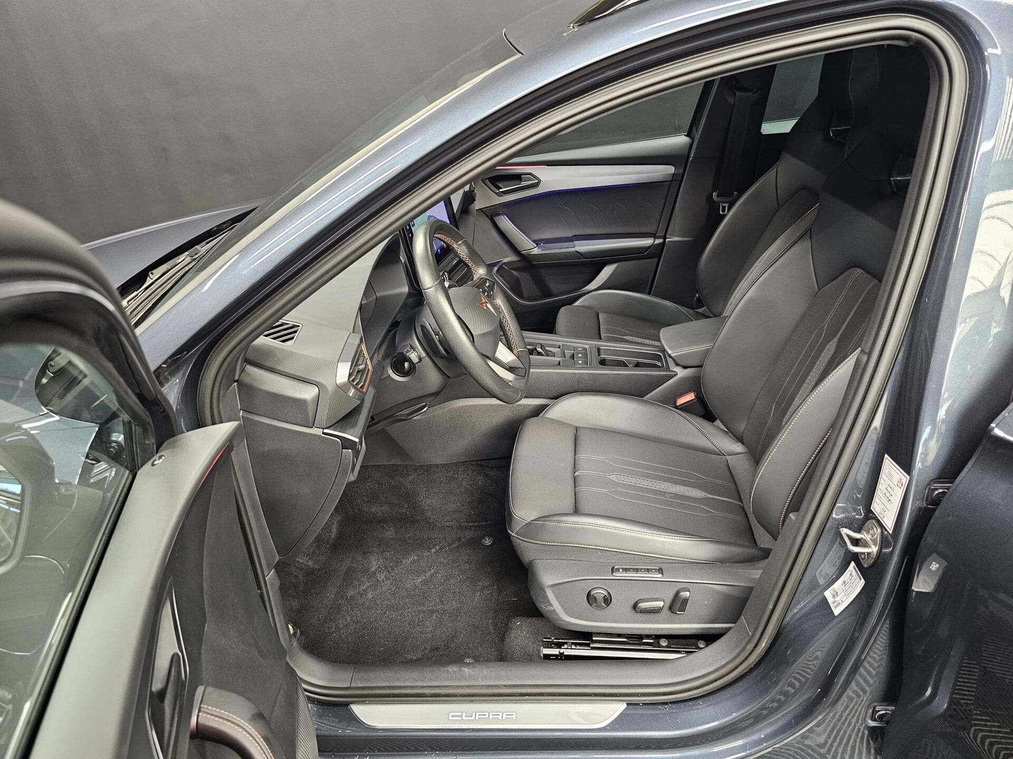 Cupra Leon SP PHEV 245CV CAMERA/NAVI/HAYON ELEC (2022) - Photo 11
