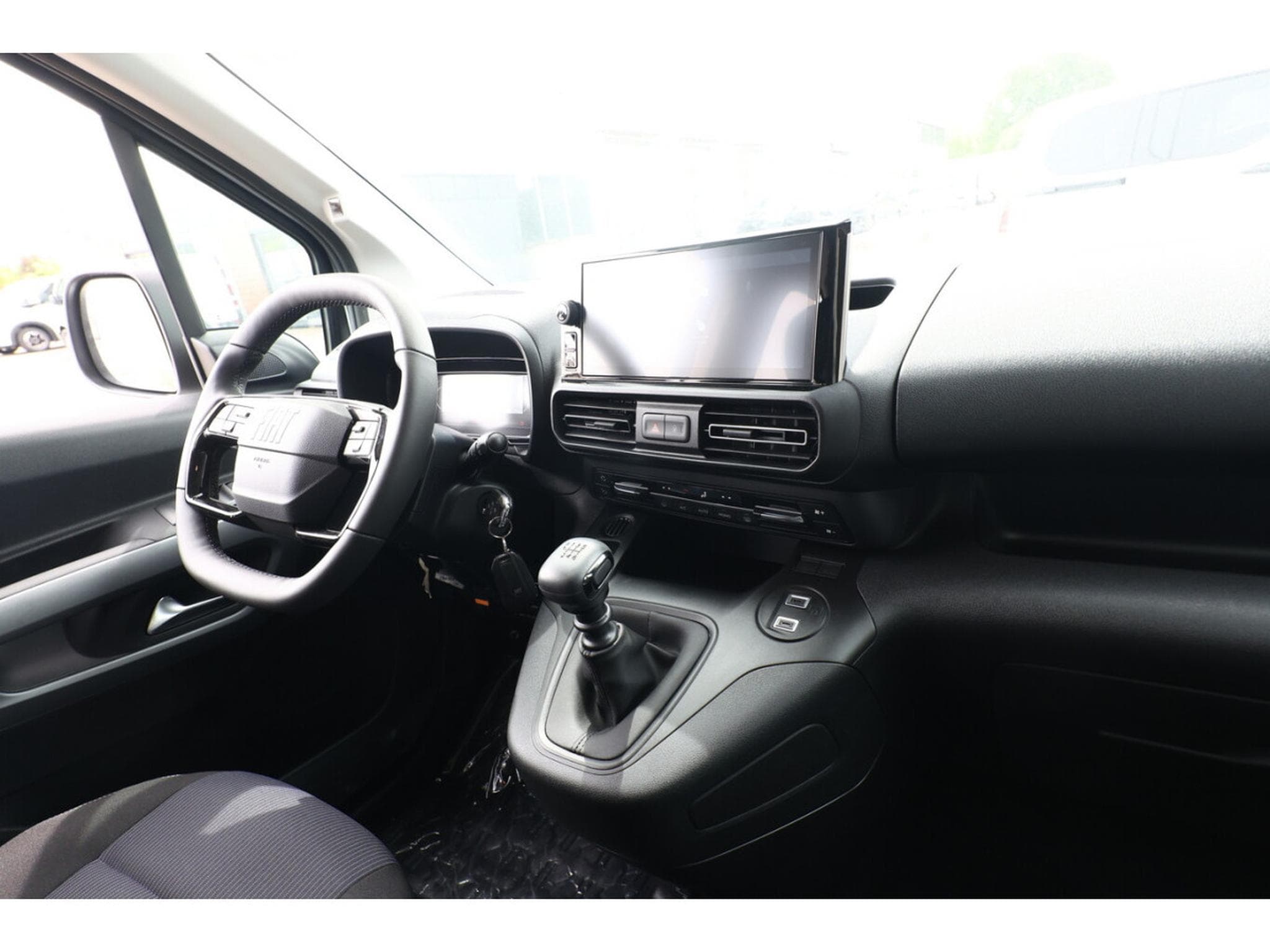 Fiat Doblo 1.5 BlueHDi 130 (2026) - Photo 10