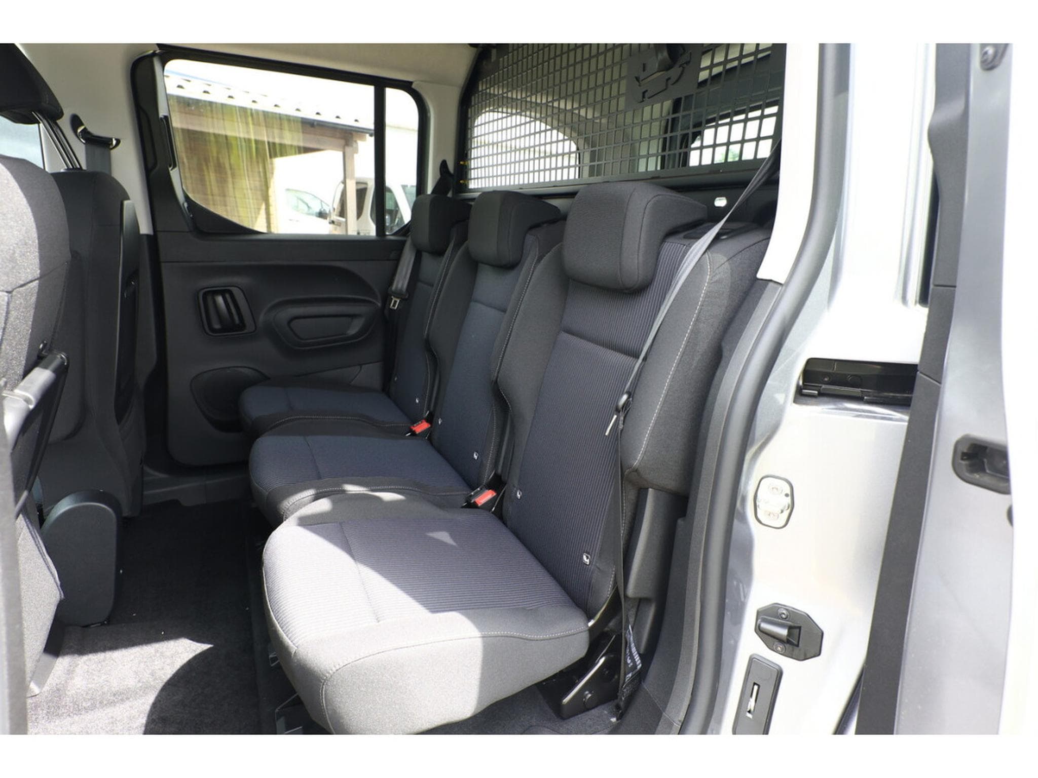 Fiat Doblo 1.5 BlueHDi 130 (2026) - Photo 8