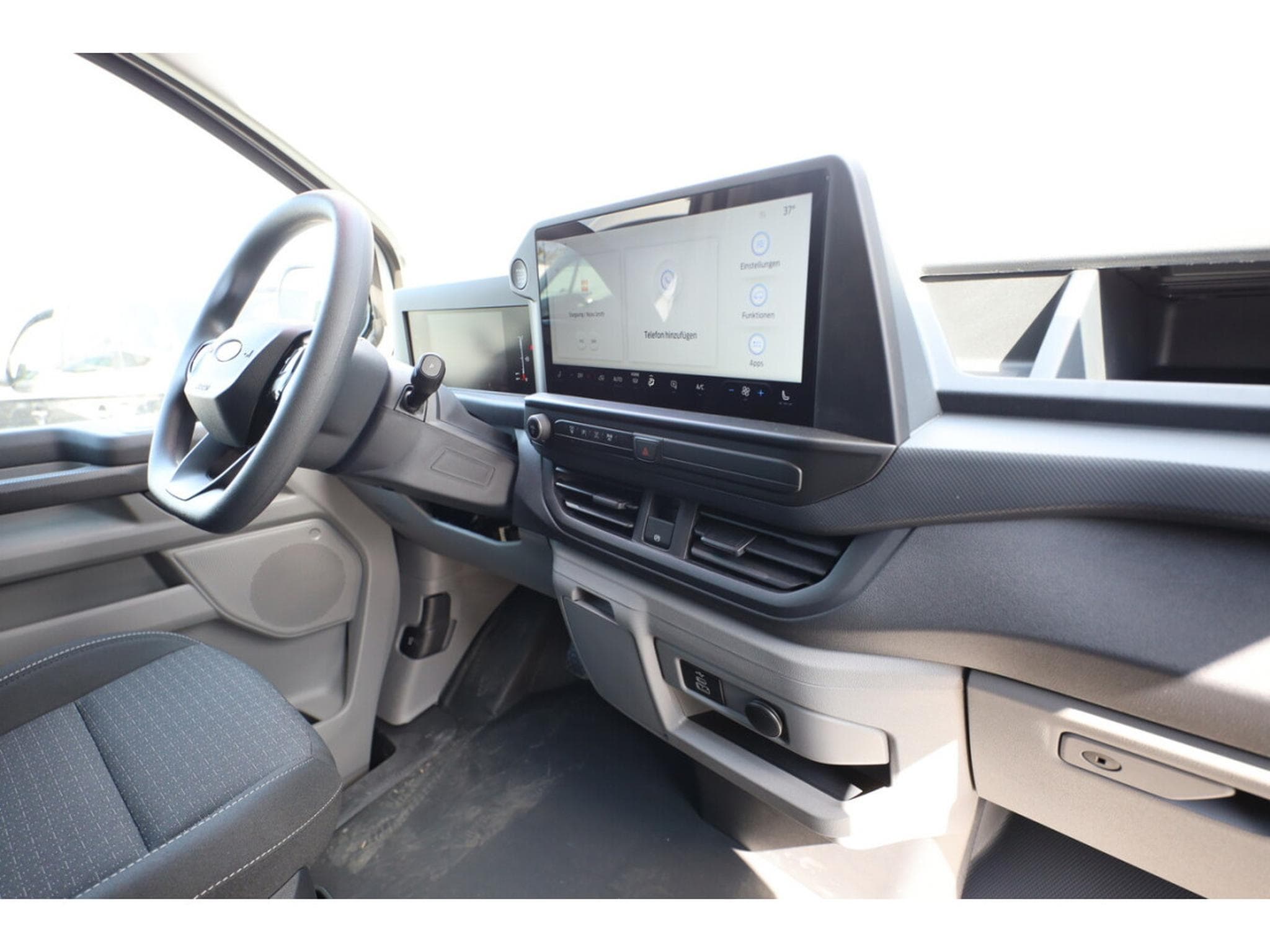 Ford Transit 2.0 ECOBLUE 150 L1H1 Trend (2025) - Photo 9