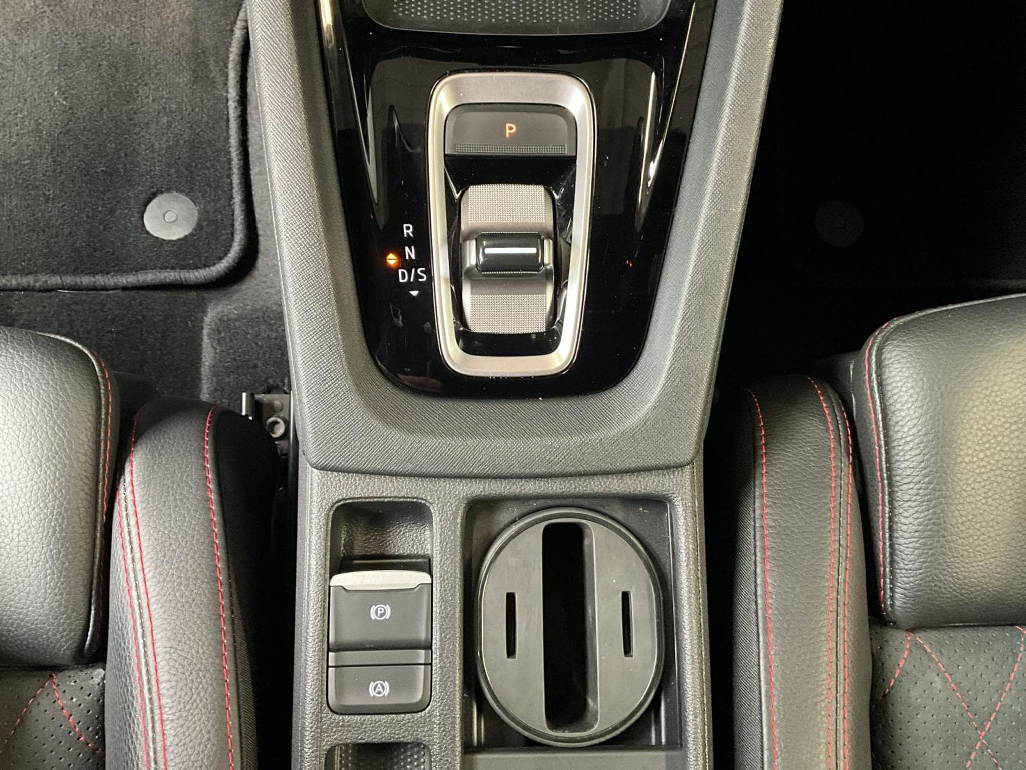 Skoda Octavia RS+DSG+SUEDIA+Pano+Stand-H.+AHK (2025) - Photo 12