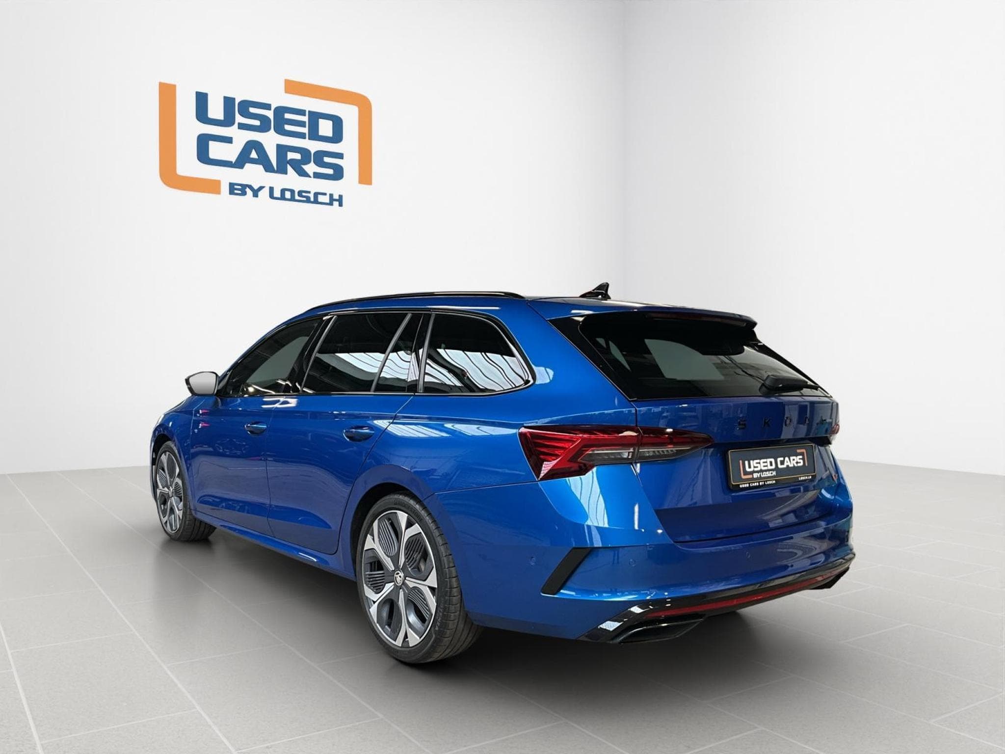 Skoda Octavia RS+DSG+SUEDIA+Pano+Stand-H.+AHK (2025) - Photo 6