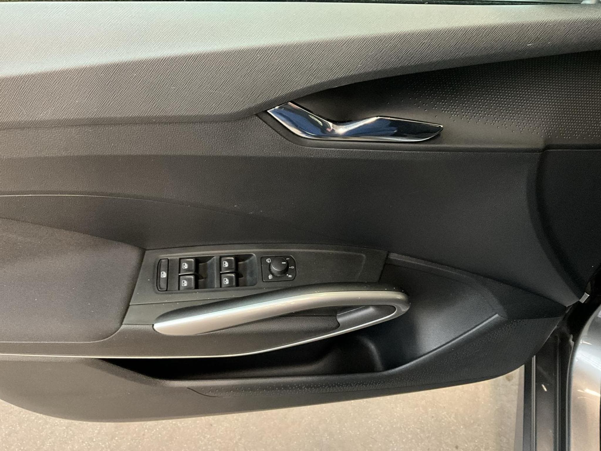 Skoda Fabia Style+P.Style+Led+Navi+DAB+PDC (2023) - Foto 14