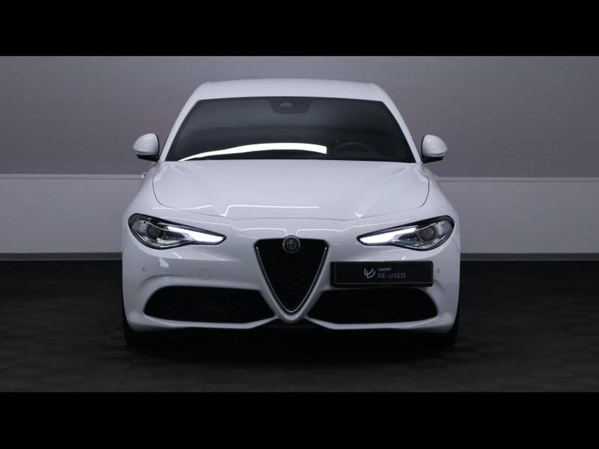 Alfa-Romeo Giulia 2.2 JTD 160 Auto (2022) - Foto 2
