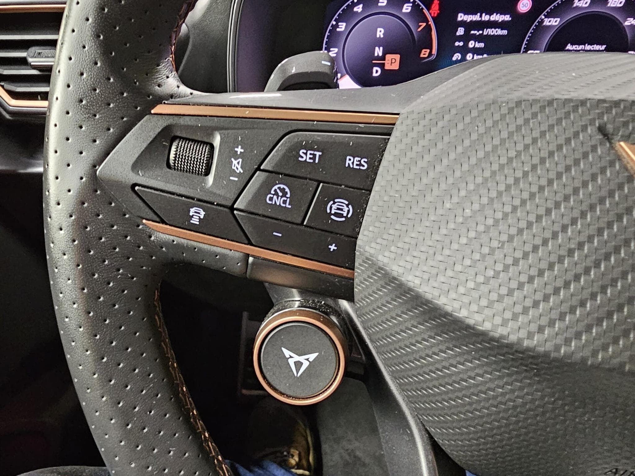 Cupra Leon VZ 2.0 TSI 300cv Caméra/App-Connect (2025) - Foto 11