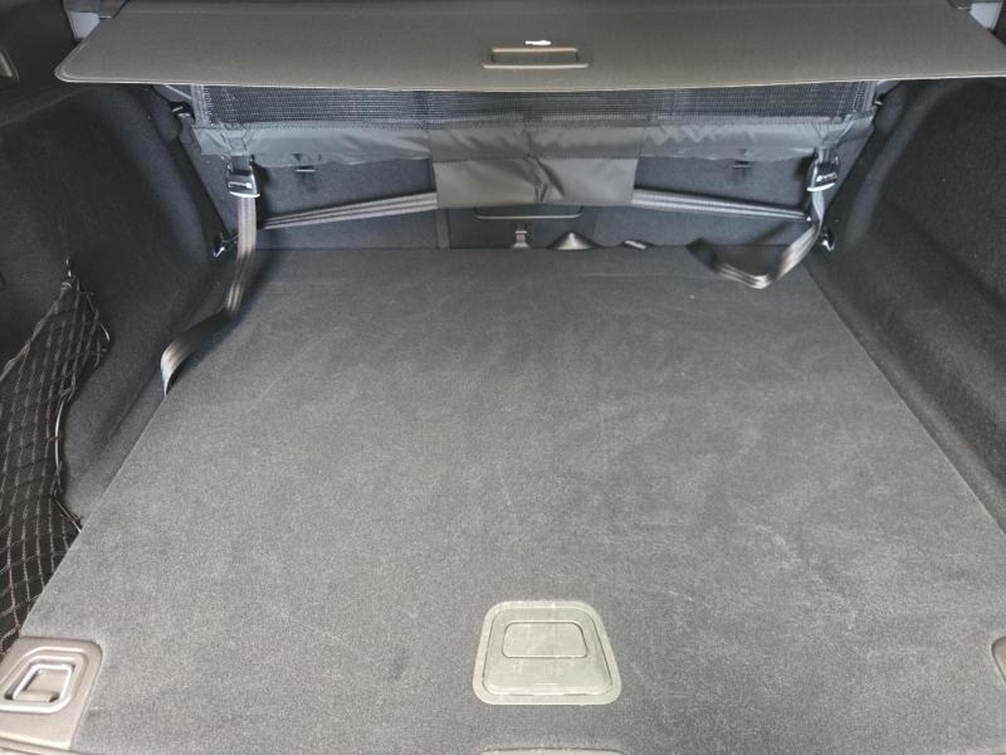 Volvo XC60 B5 AWD Ultra Dark / Essence (2025) - Foto 15