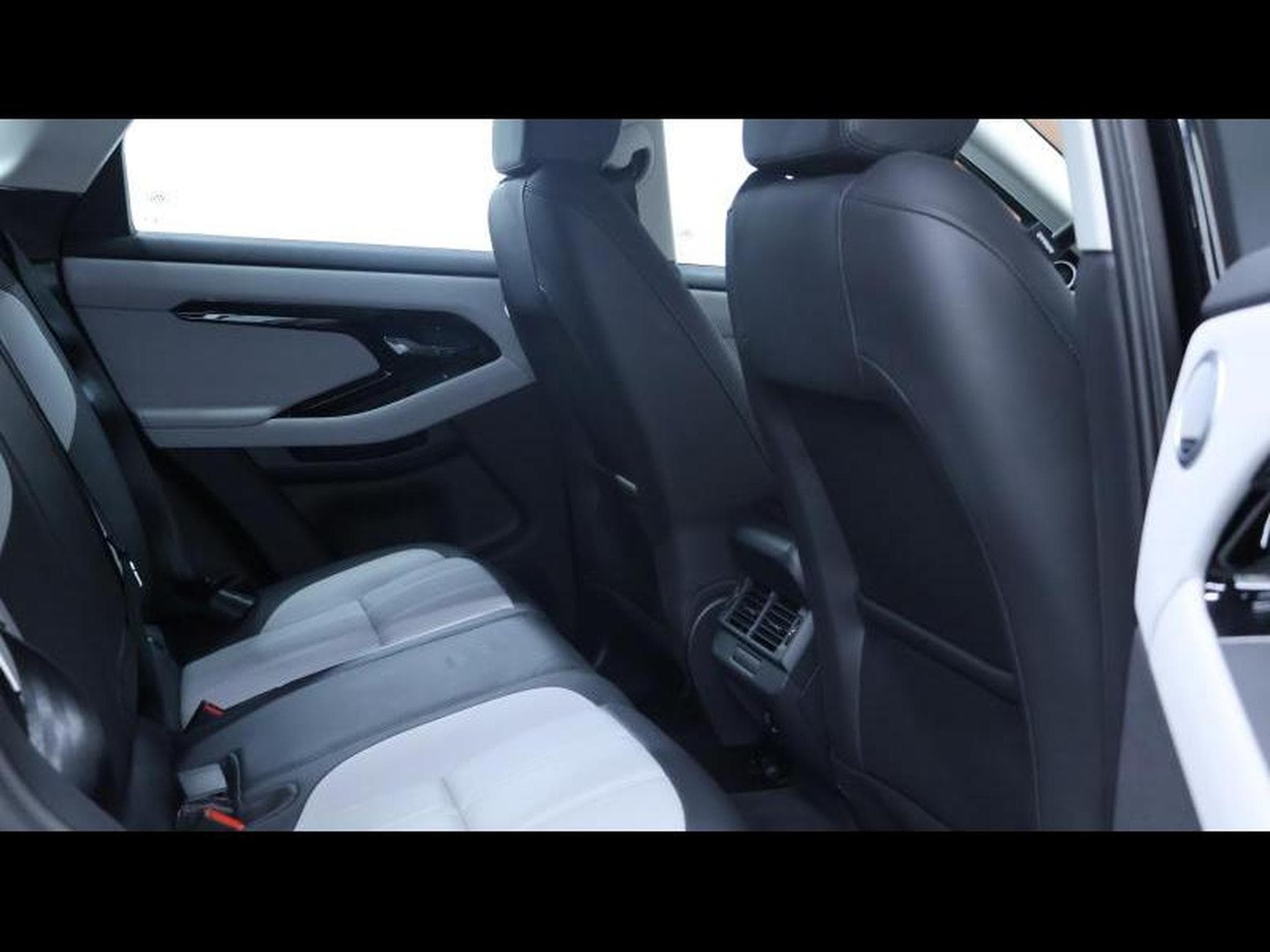 Land-Rover Range Rover Evoque P160 Dynamic SE FWD Auto (2025) - Photo 13