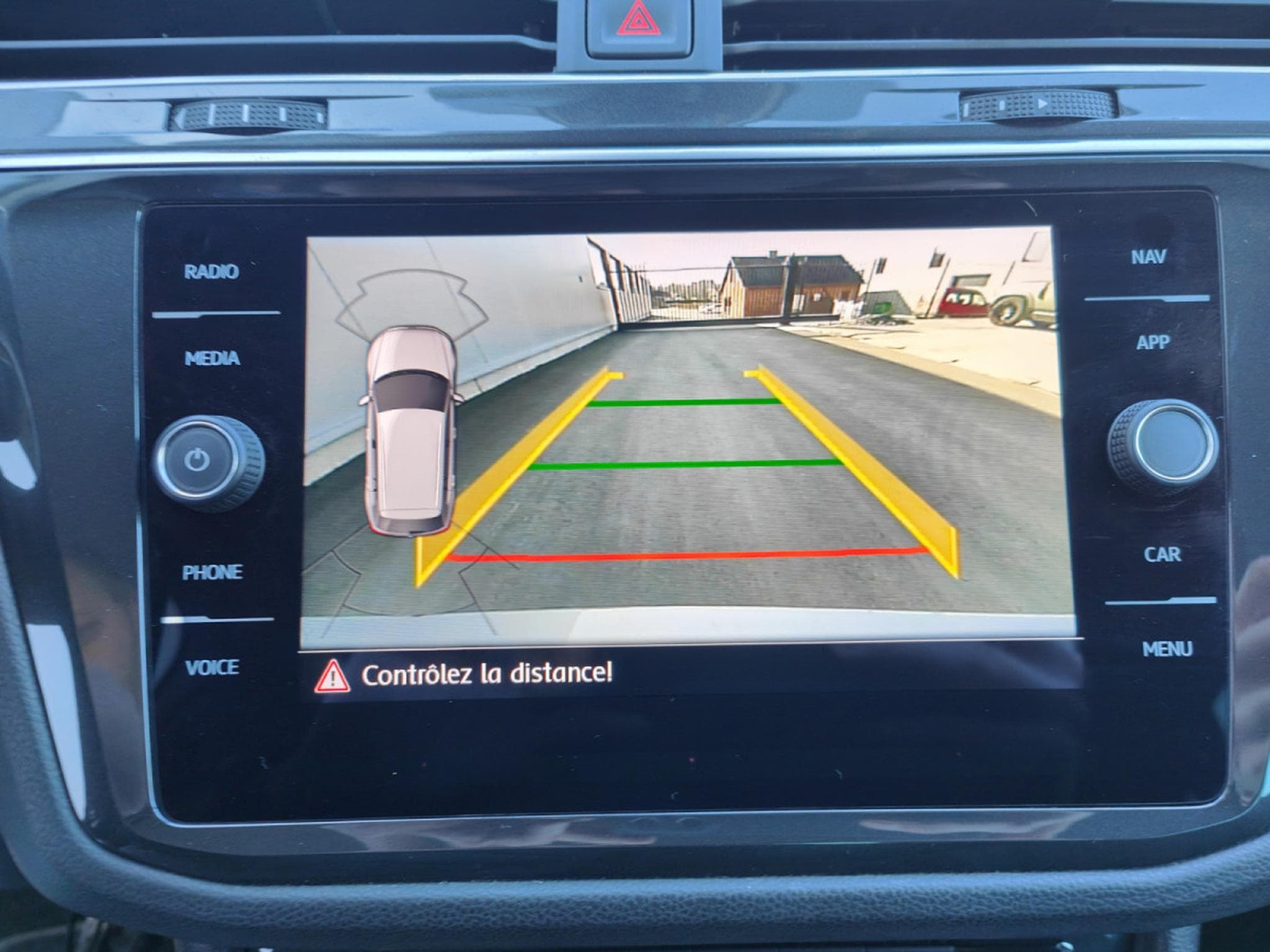VW Tiguan 2.0 TDI DSG CARPLAY CAMERA GPS CRUISE ADAPTATIF (2020) - Photo 18
