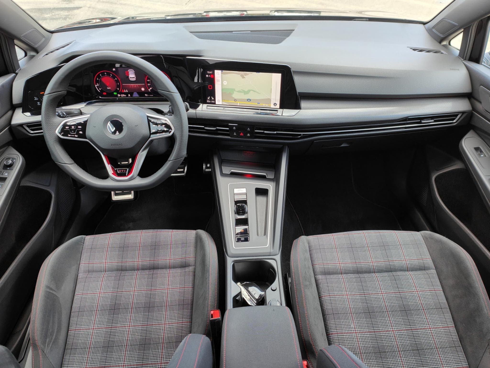 VW Golf GTI 2.0 TSI DSG CARPLAY ECLAIRAGE AMBIANCE GPS LED (2022) - Photo 10