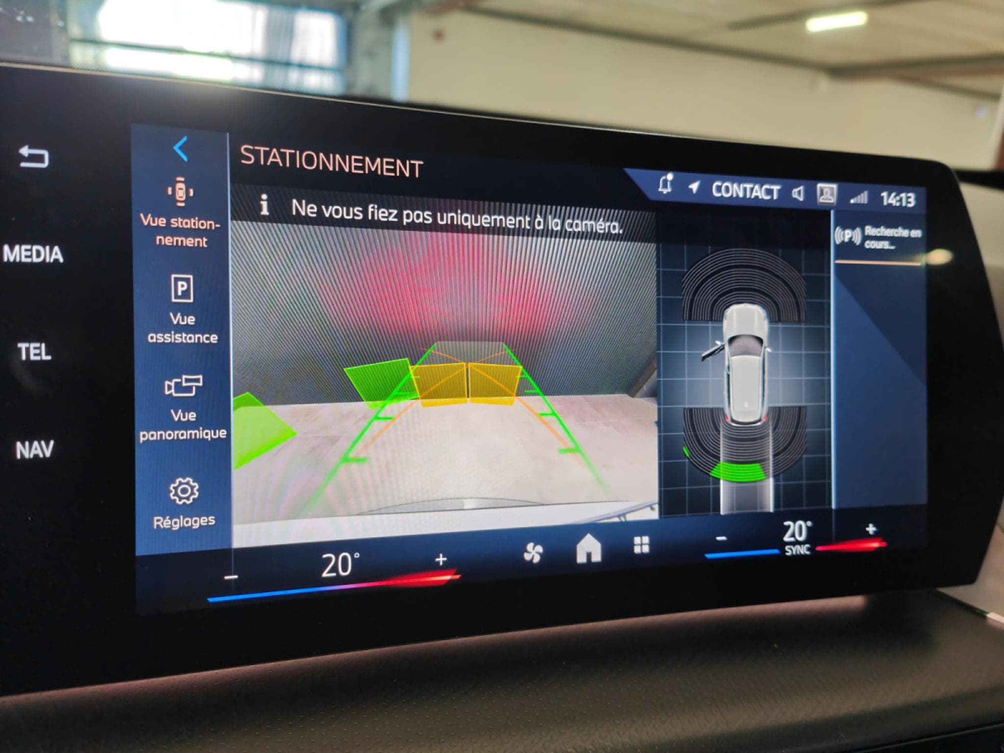 BMW X1 X1 sDrive18d PACK M CAMERA GPS CARPLAY (2025) - Photo 17