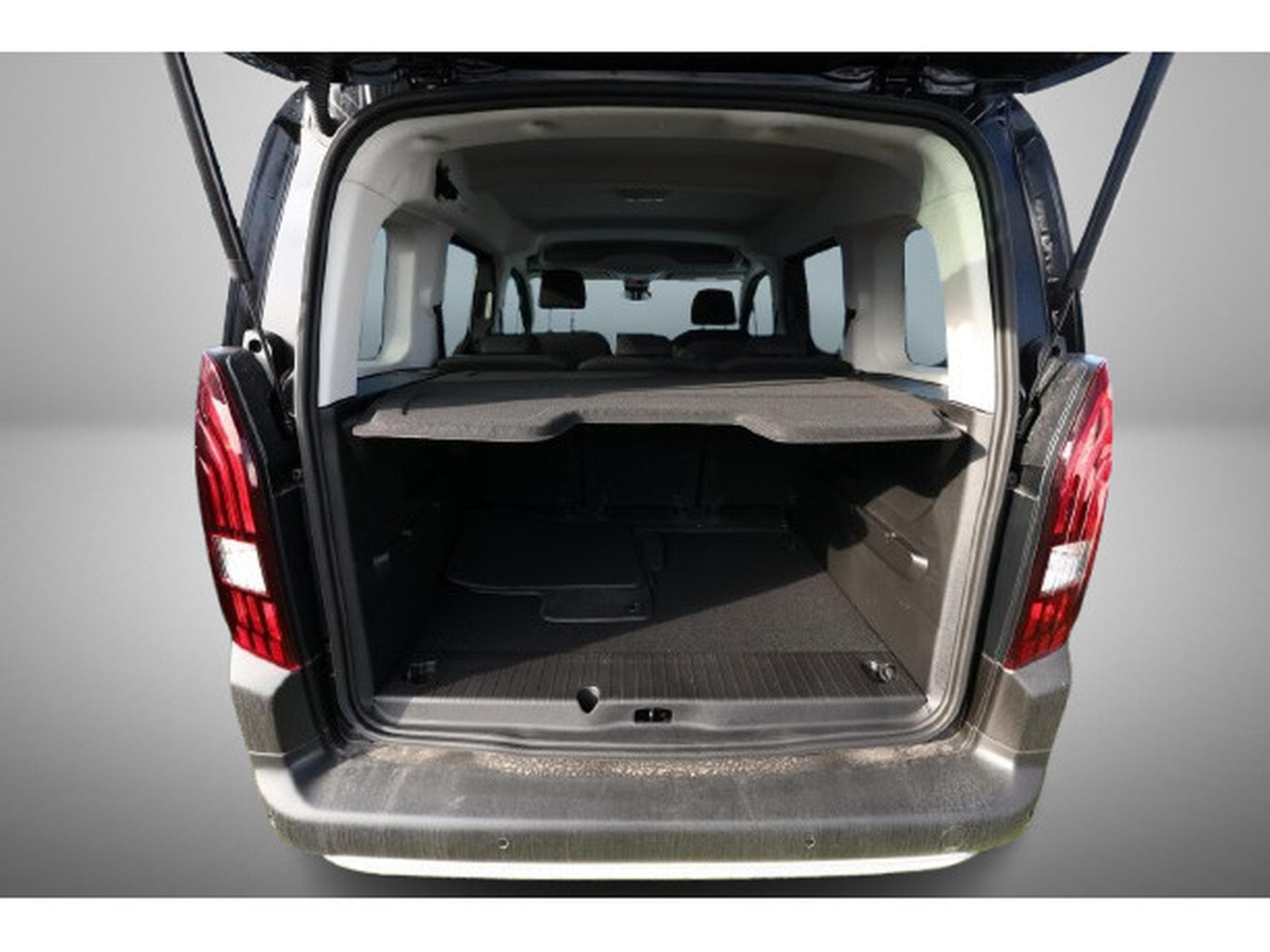 Peugeot Rifter 1.5 BlueHDI 130 EAT8 L1 GT (2025) - Foto 11