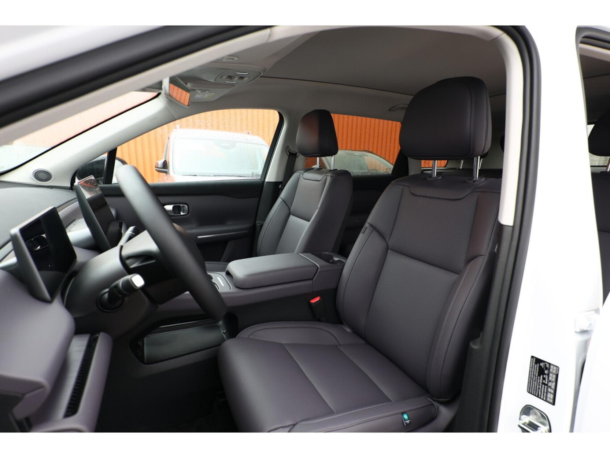 Leapmotor C10 1.5 PHEV 215 Automatique (2025) - Foto 7