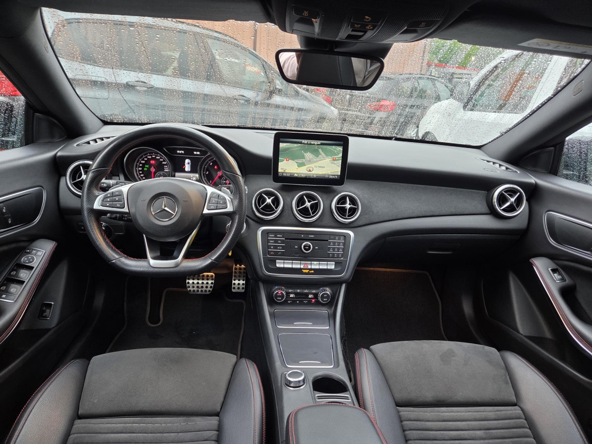 Mercedes CLA 200 Shooting Brake AMG-LINE 7G-DCT (2019) - Photo 10