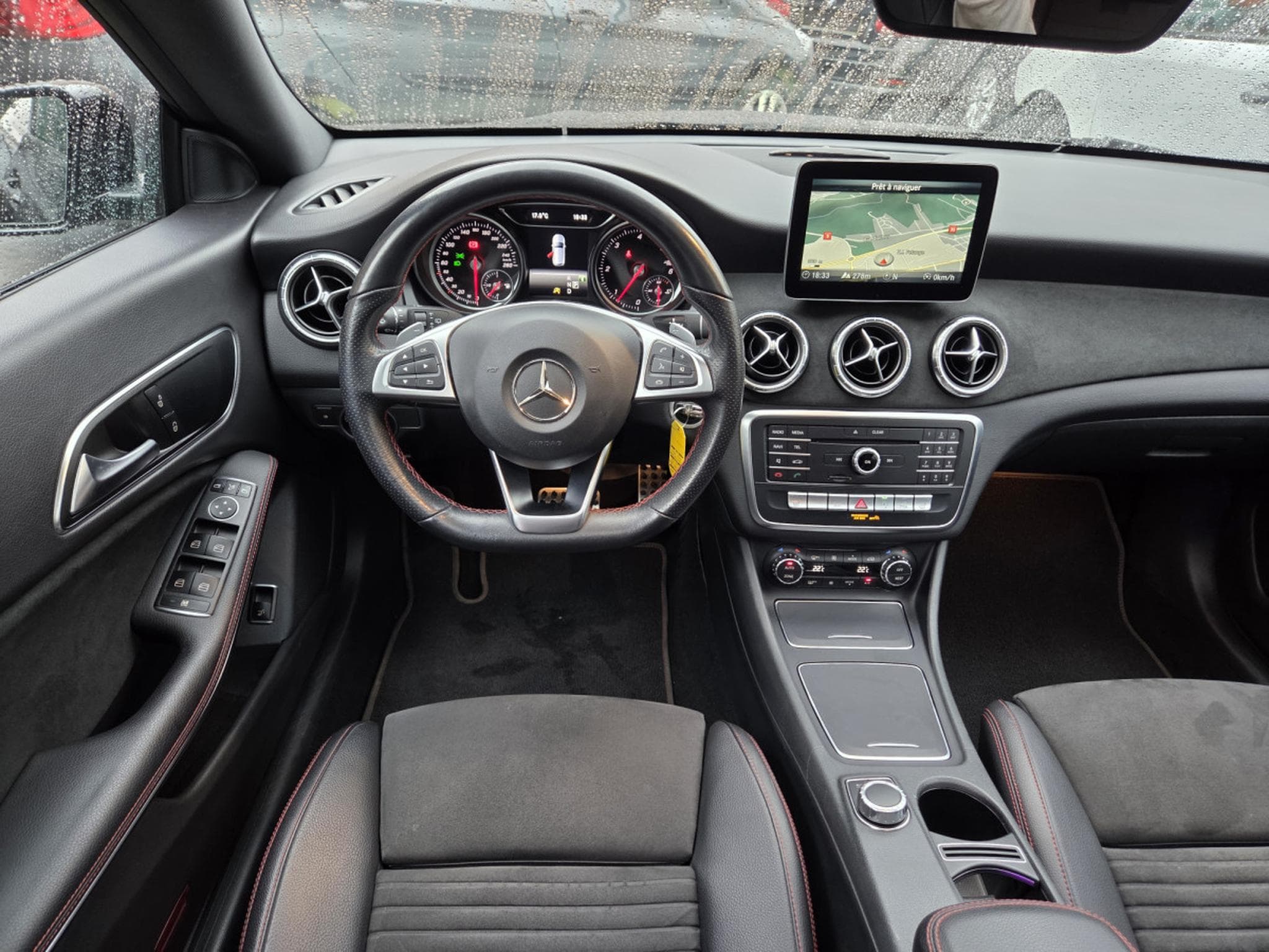 Mercedes CLA 200 Shooting Brake AMG-LINE 7G-DCT (2019) - Photo 11