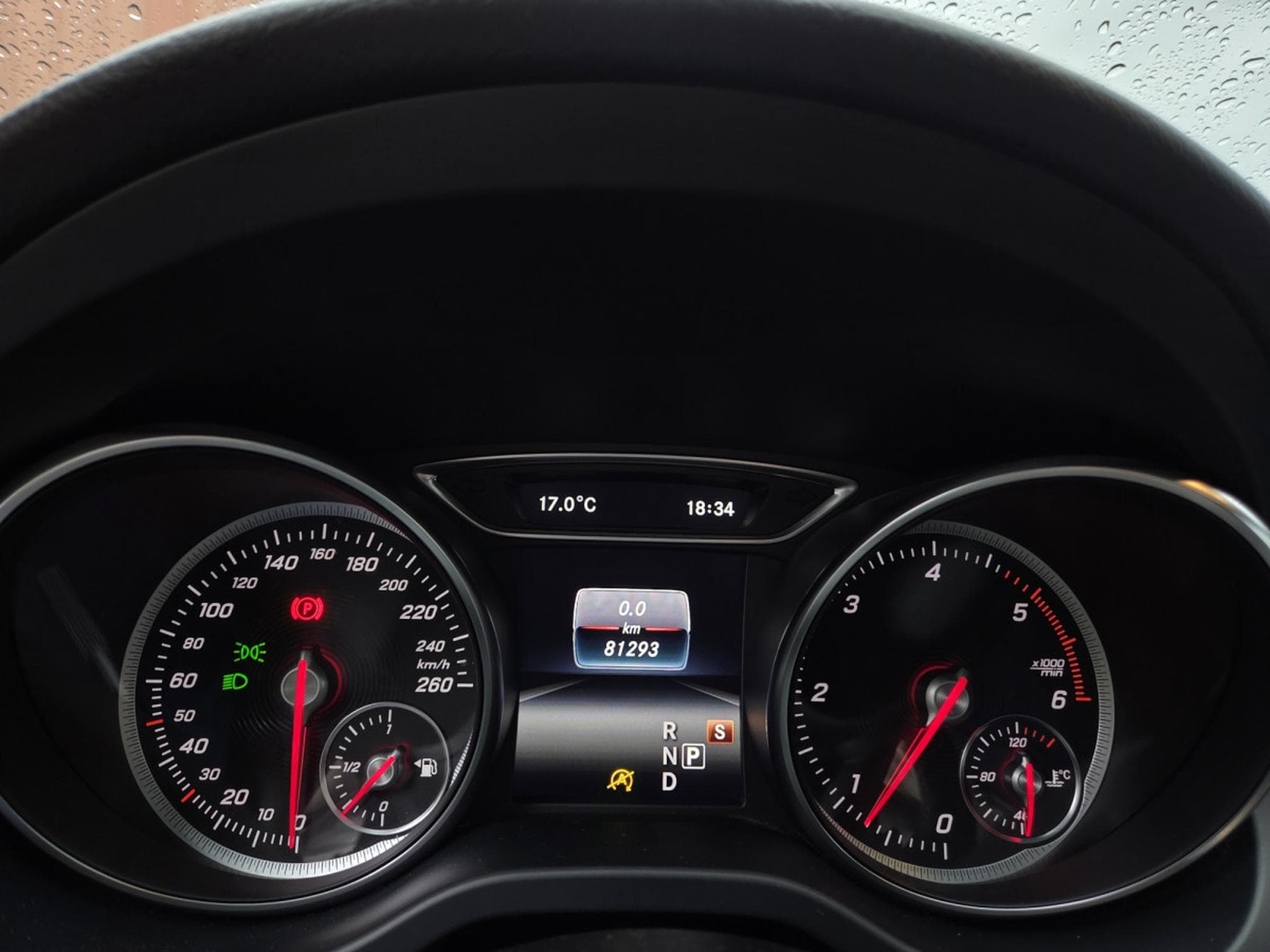 Mercedes CLA 200 Shooting Brake AMG-LINE 7G-DCT (2019) - Photo 12