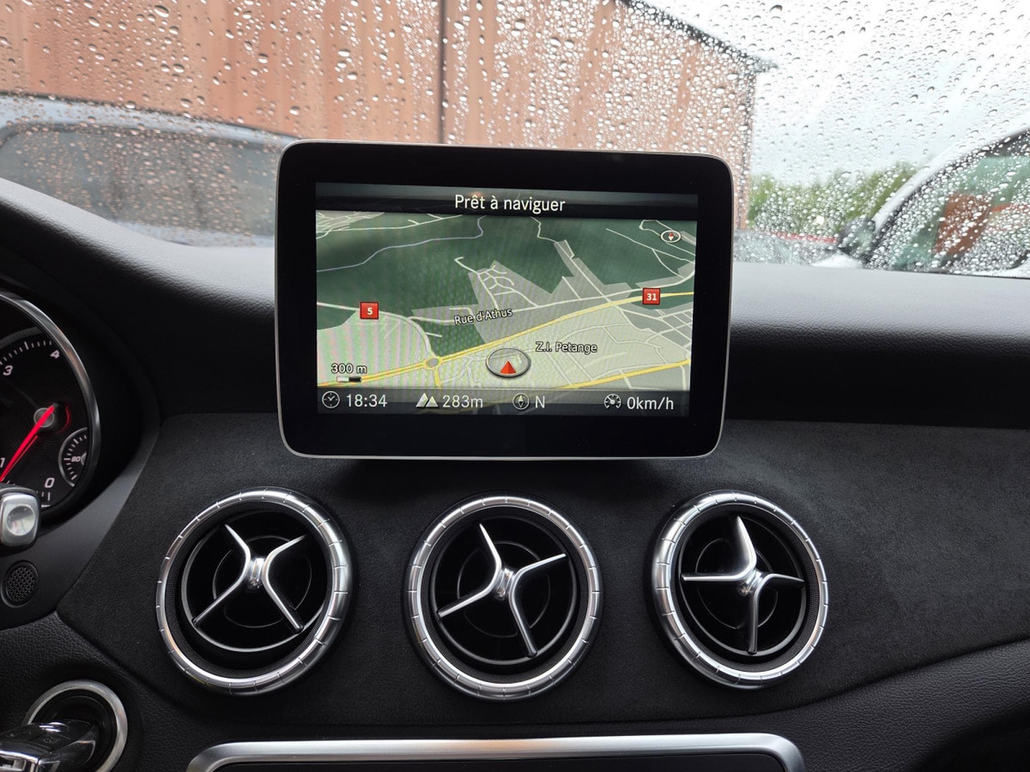 Mercedes CLA 200 Shooting Brake AMG-LINE 7G-DCT (2019) - Photo 15