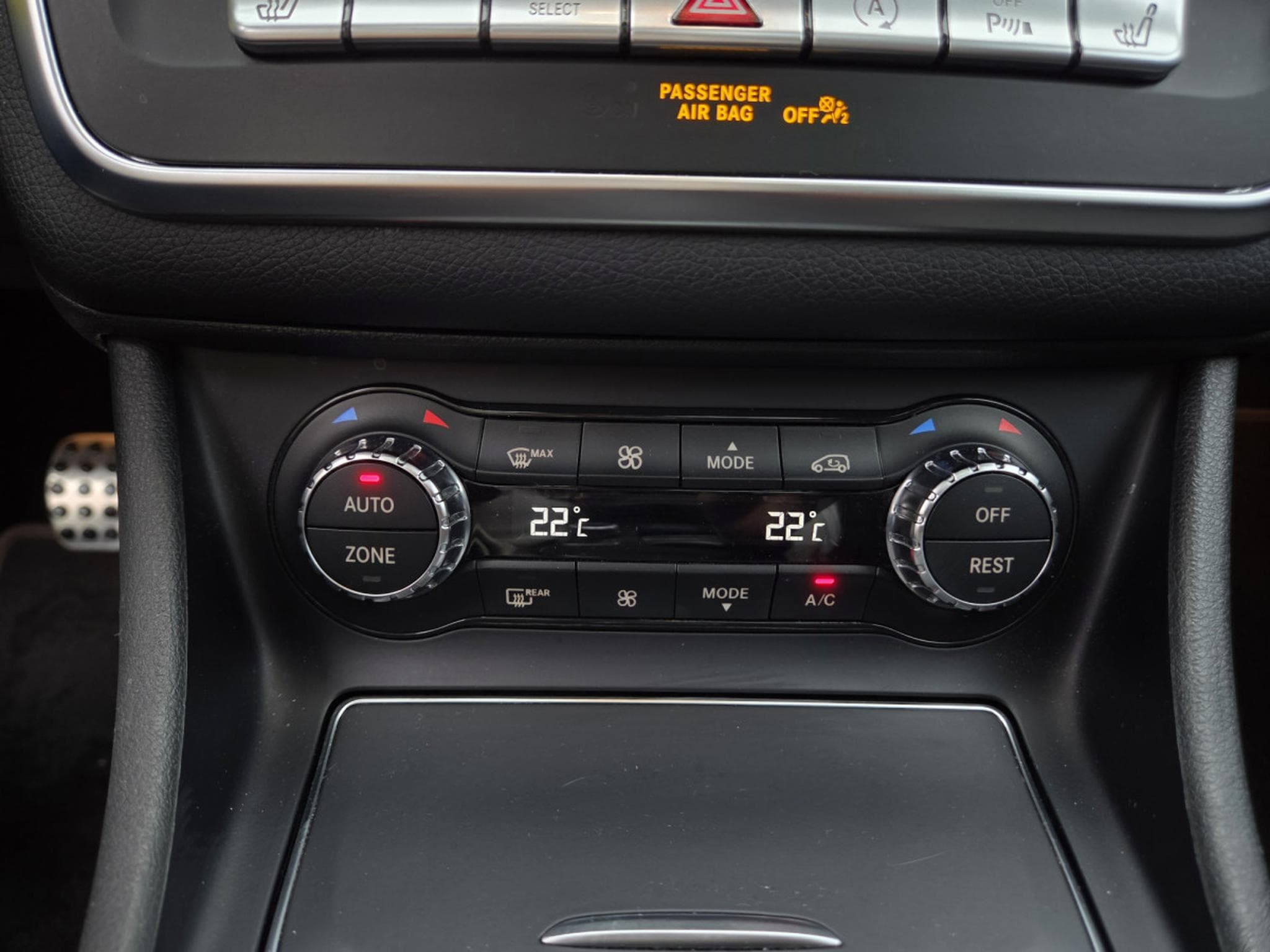 Mercedes CLA 200 Shooting Brake AMG-LINE 7G-DCT (2019) - Photo 17